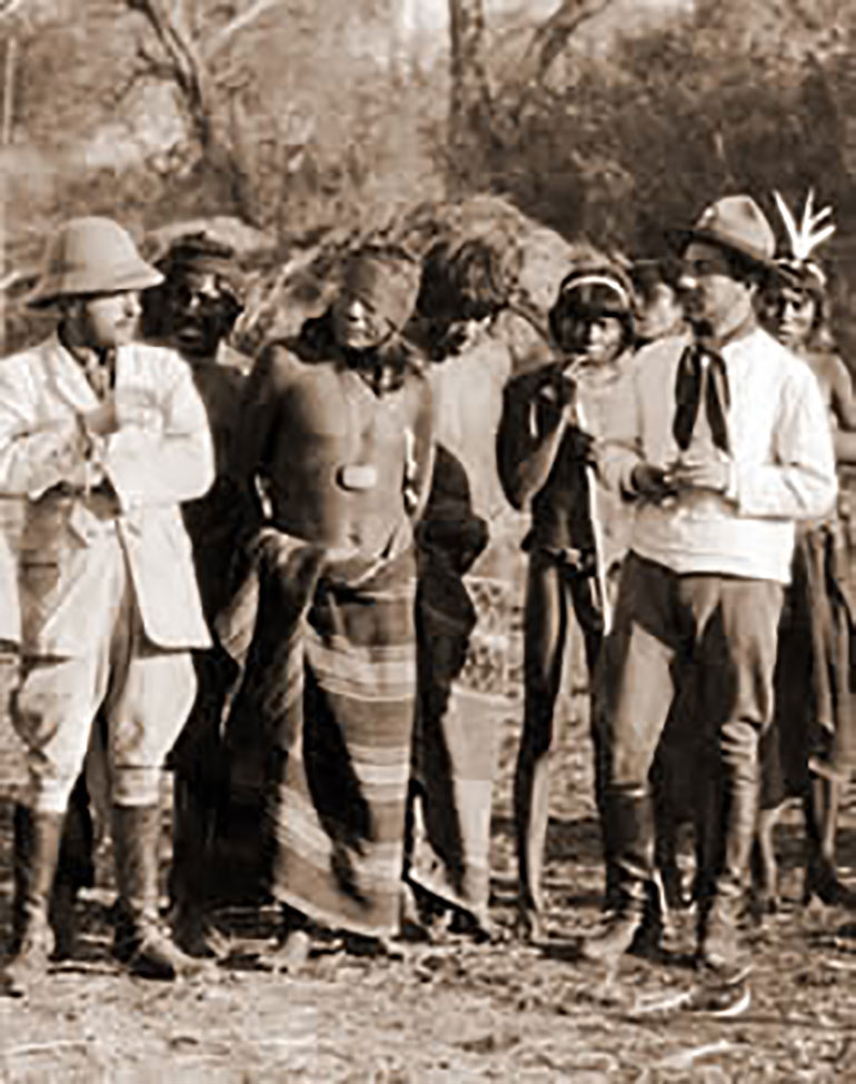 En 1919, 1919 la frontera formoseña entre la Argentina y Paraguay estaba marcada por el cauce cambiante y caprichoso del río Pilcomayo y algunos mojones de quebracho