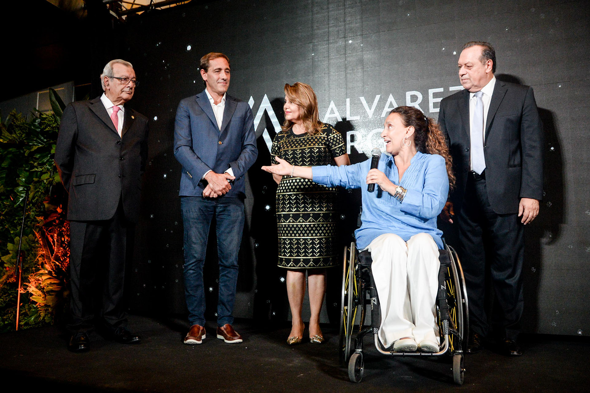La Vicepresidenta y la diva brindaron un breve discurso durante el evento