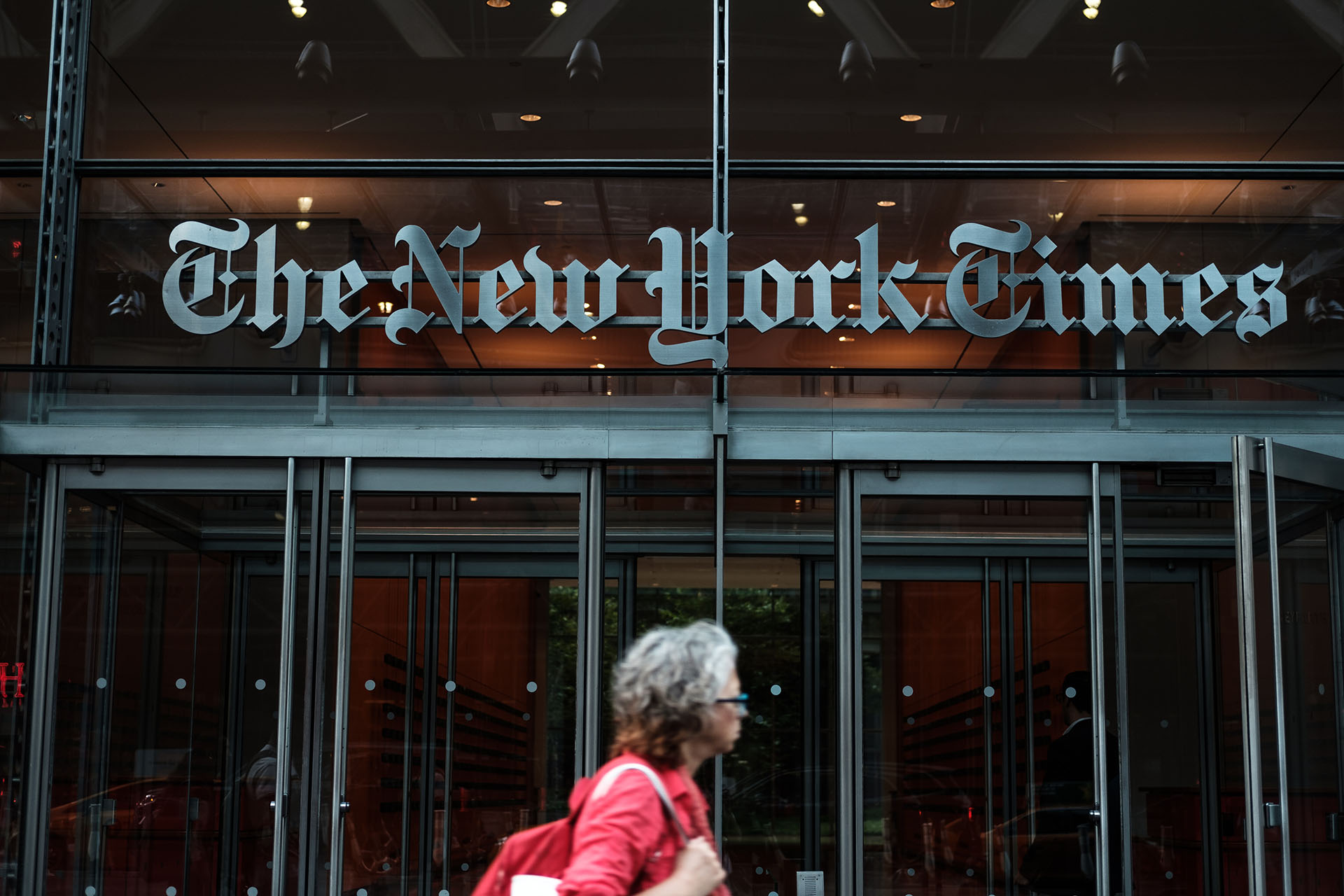 El New York Times se vio envuelto en una polémica por una caricatura de su edición internacional.