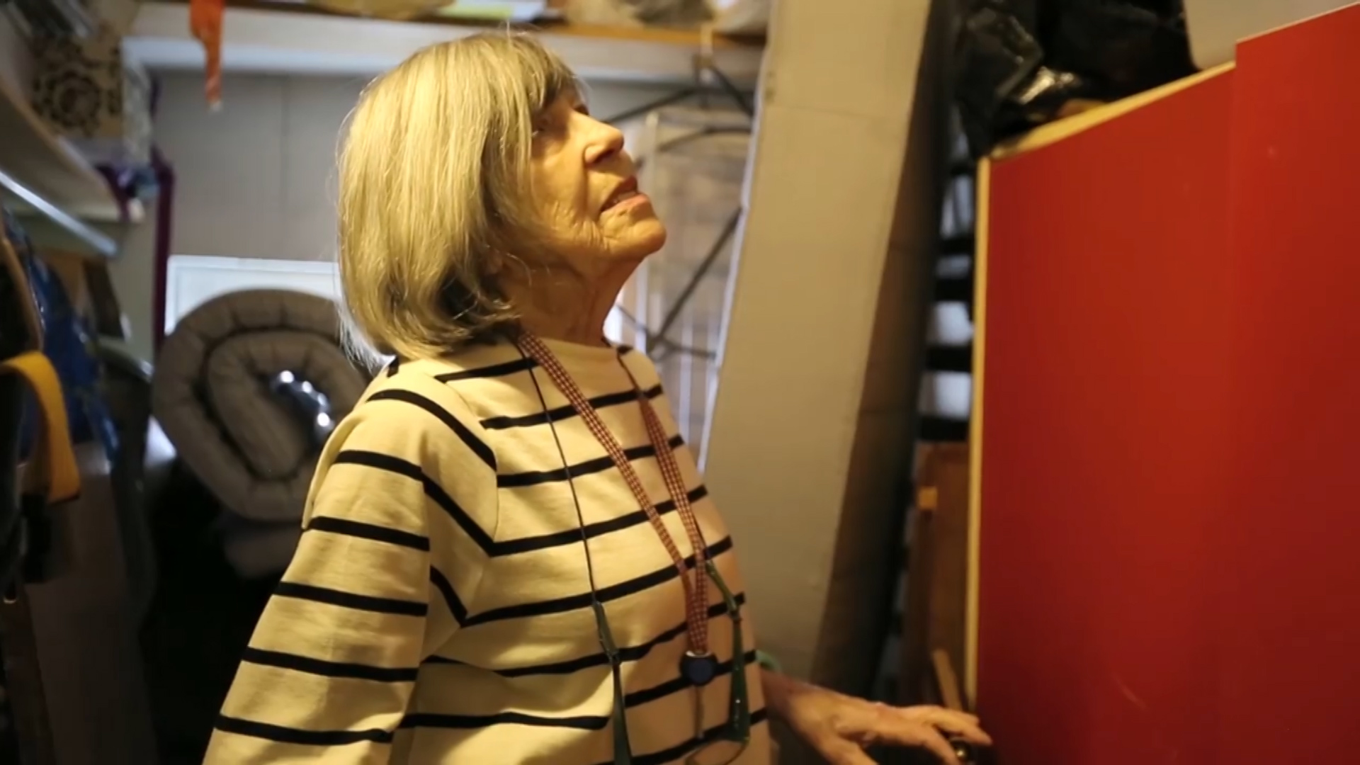 “Limpiar no es una tarea triste. Lo más importante es la satisfacción personal y la oportunidad de encontrar el significado y los recuerdos asociados a cada objeto”, dice Margareta
