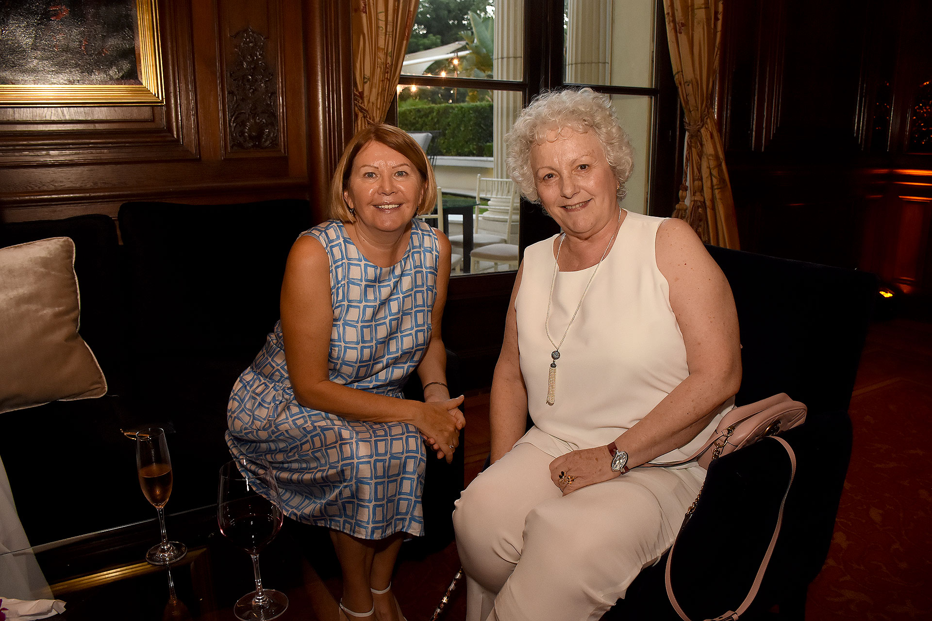 La esposa del embajador de Ucrania y Susana Pesis de Werthein -presidente de la Fundación TESA