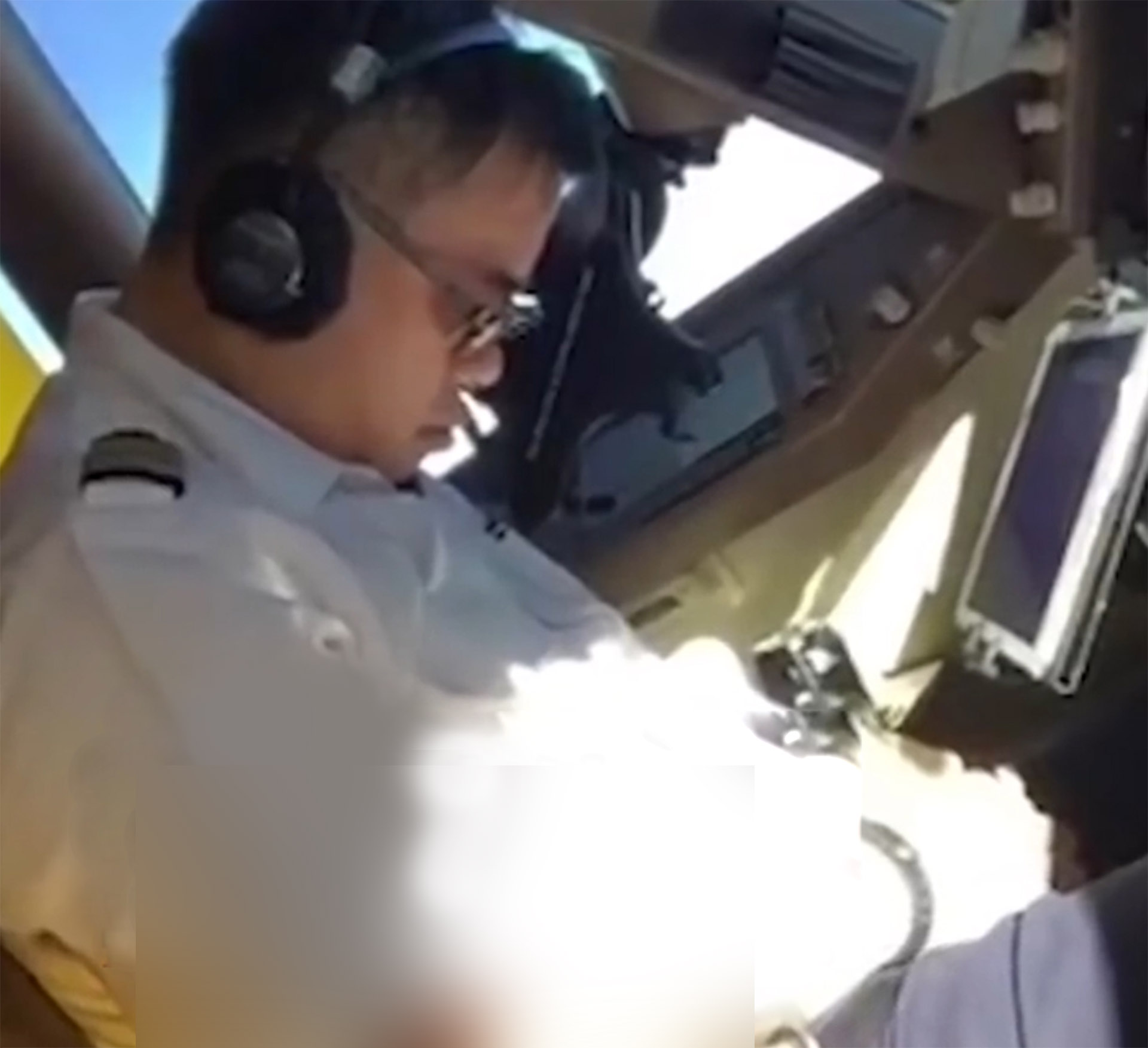 El piloto fue filmado por su copiloto