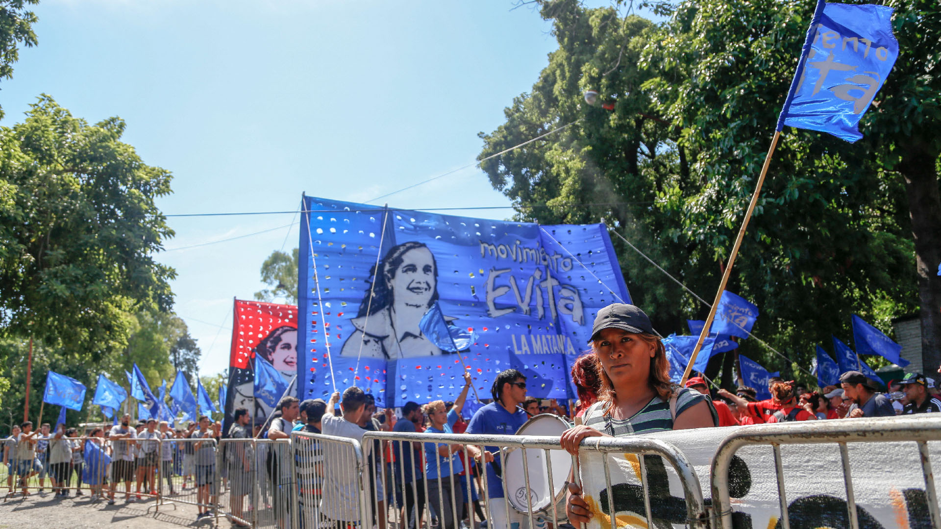 Militantes del Movimiento Evita estuvieron presentes en el Polideportivo Alberto Balestrini