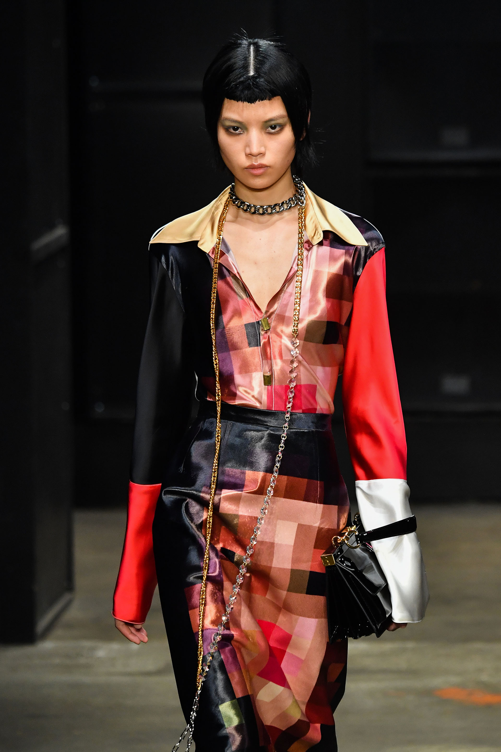 Marni presentó en su colección piezas con prints cuadrillé (Photo by Andreas SOLARO / AFP)