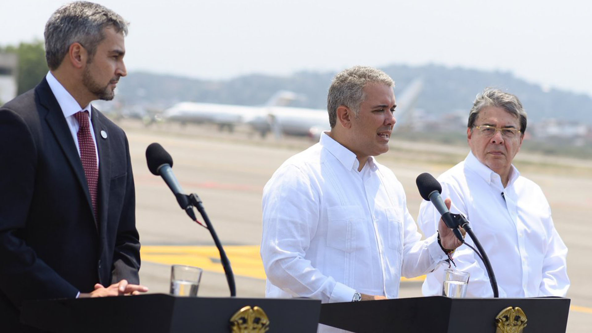 (@IvanDuque)