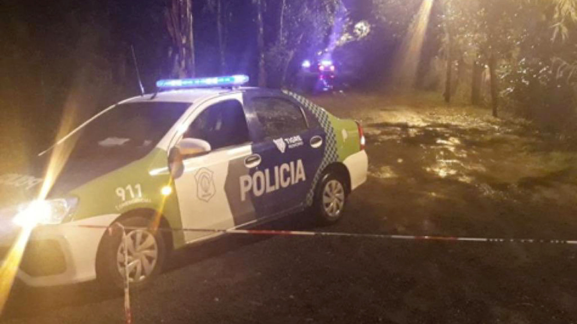 La policía y el fiscal ya se encuentra en el lugar haciendo las pericias correspondientes (@nachogiron)