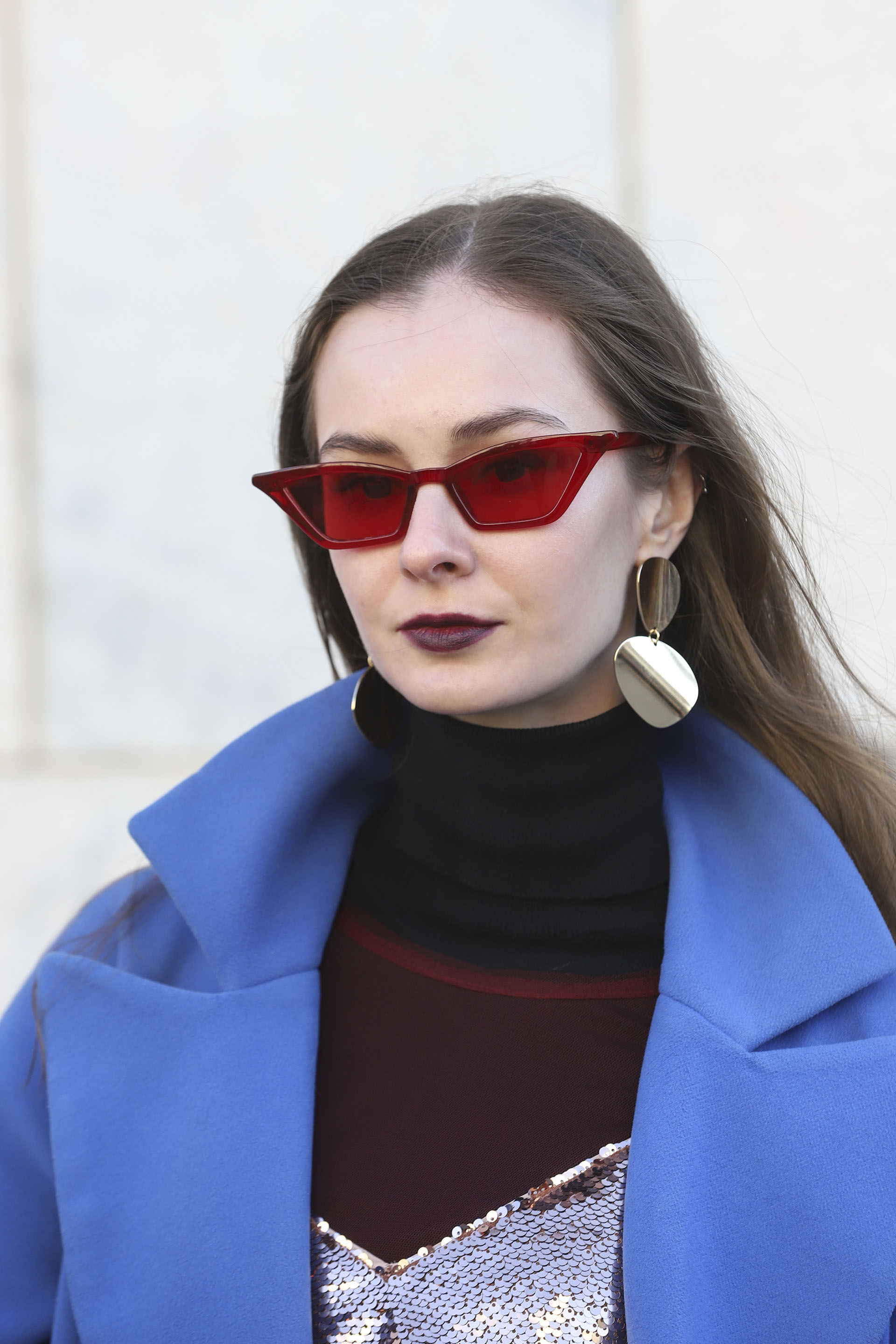 Cuellos altos, abrigos oversizque, superposición de prendas son las tendencias inspiradoras para el invierno 2019