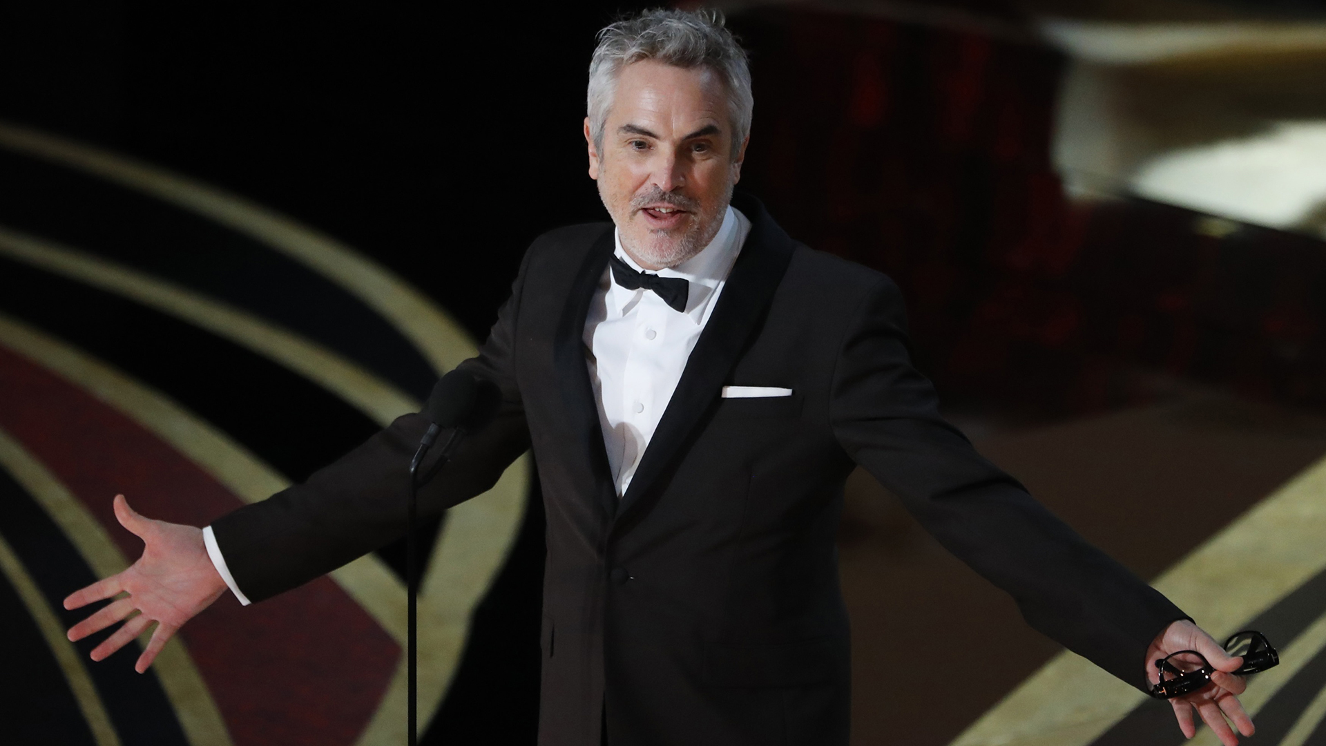 Alfonso Cuarón, mejor director y mejor fotografía por “Roma”, que también se llevó la estatuilla a mejor película extranjera (REUTERS/Mike Blake)