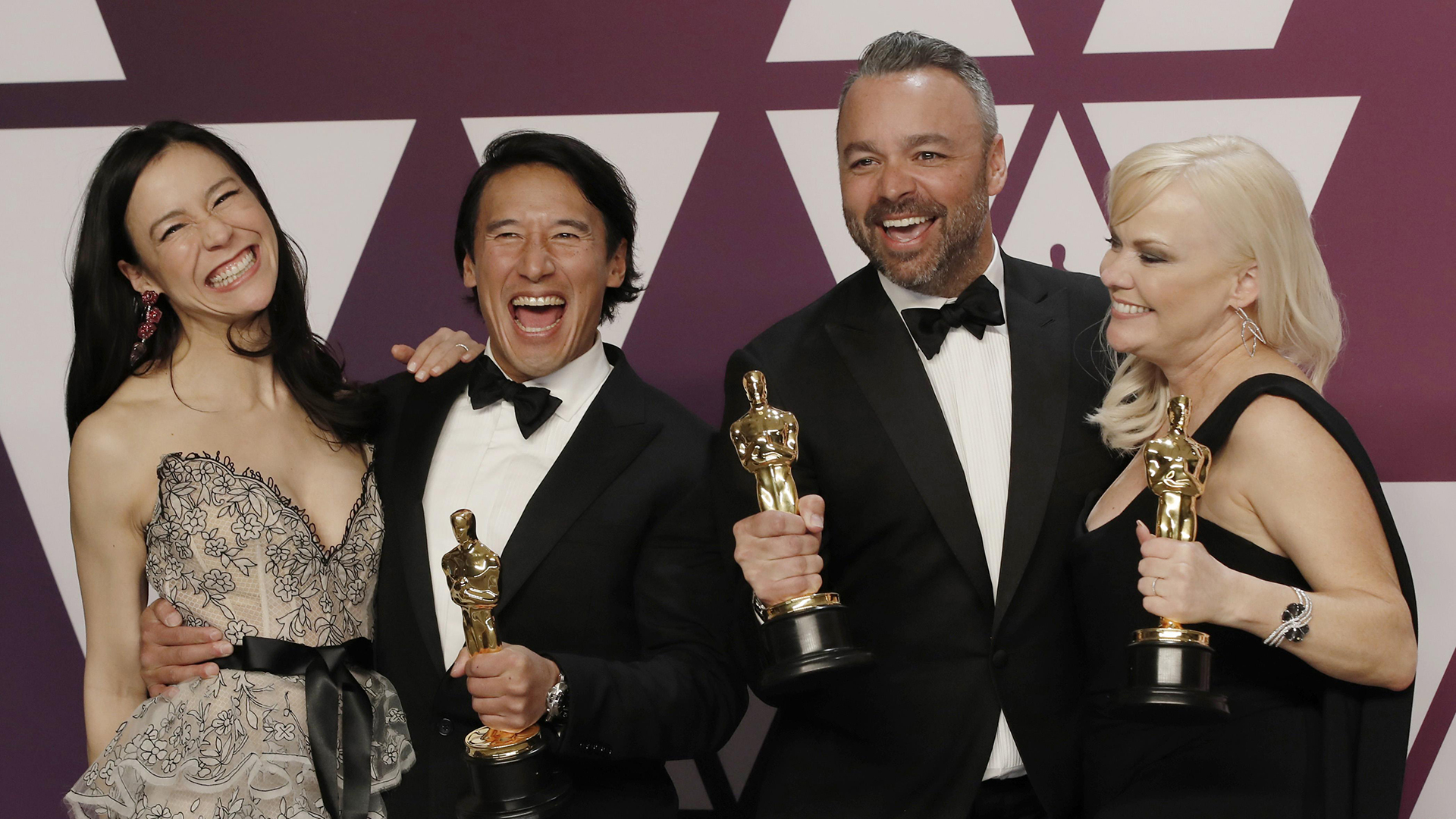 Elizabeth Chai Vasarhelyi, Jimmy Chin, Evan Hayes y Shannon Dill, ganadores del Oscar a mejor documental por “Free Solo” (REUTERS/Mike Segar)