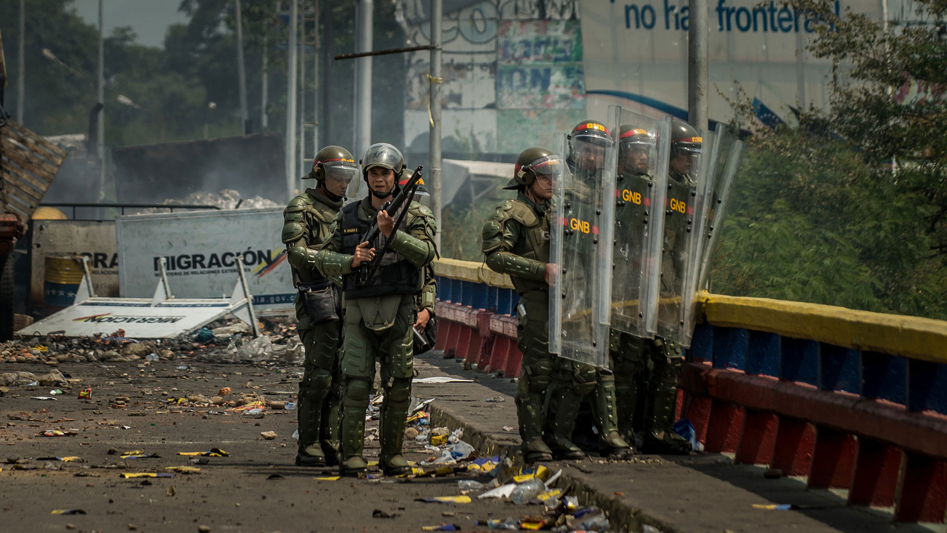 La GNB reprimió a los manifestantes (The New York Times)
