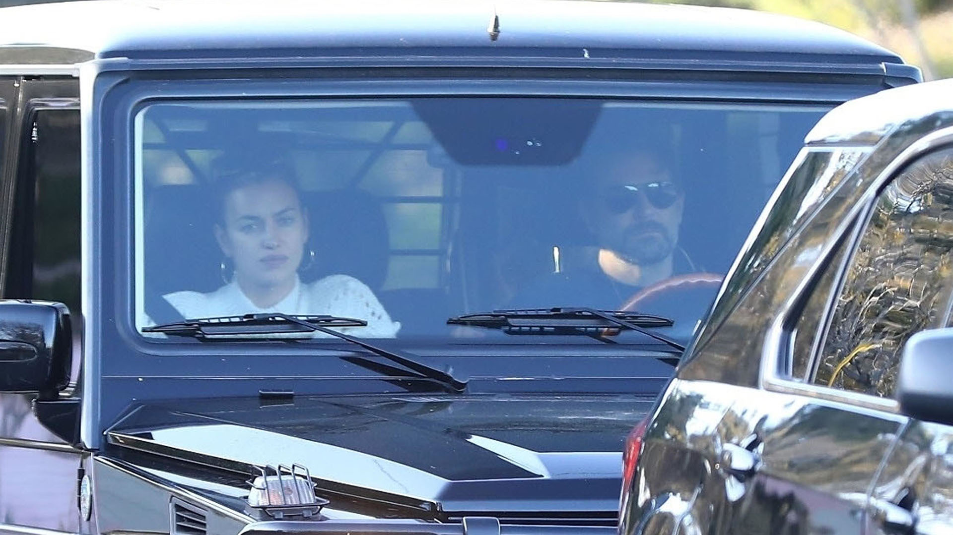 Bradley Cooper e Irina Shayk molestos con la presencia de la prensa (Grosby)