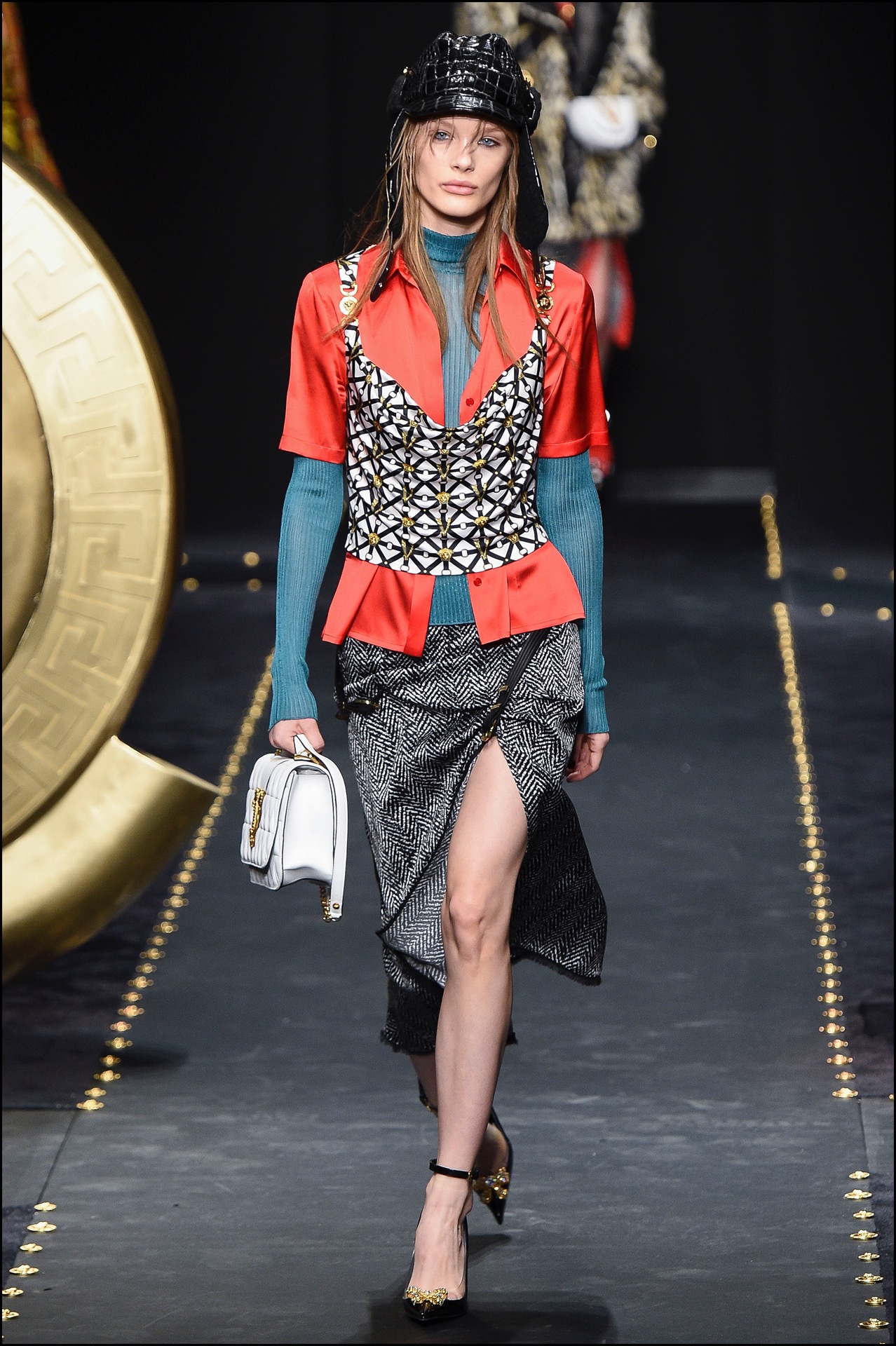 Mix de texturas, colores y superposiciones.