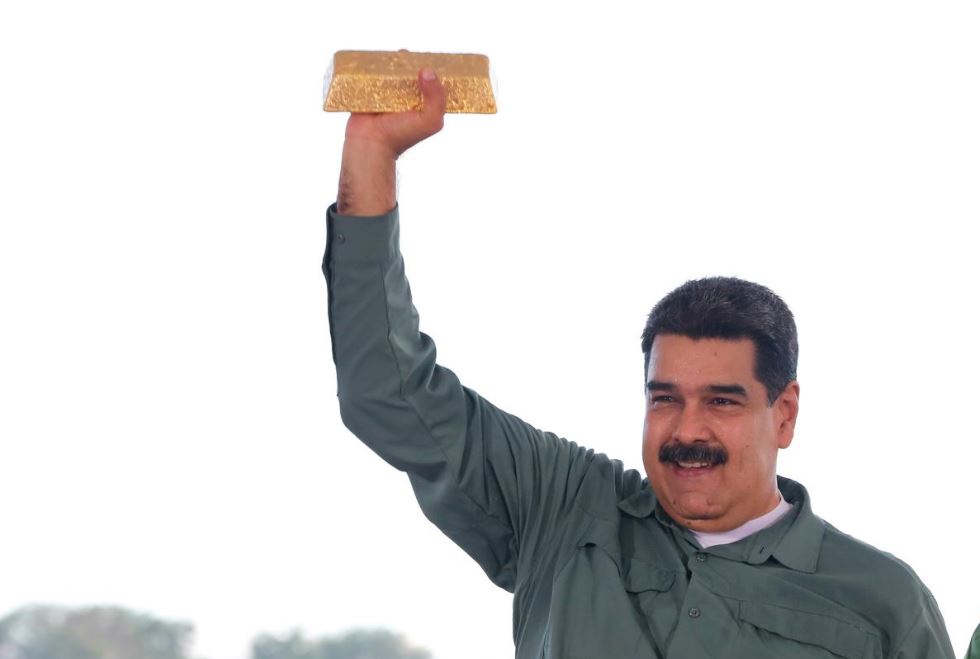 Con la llegada de Nicolás Maduro al poder, el departamento financiero de PDVSA se convirtió en un mecanismo de lavado de dinero para todos, desde Irán hasta las FARC, el crimen organizado ruso y Hezbolah (Foto: Reuters)