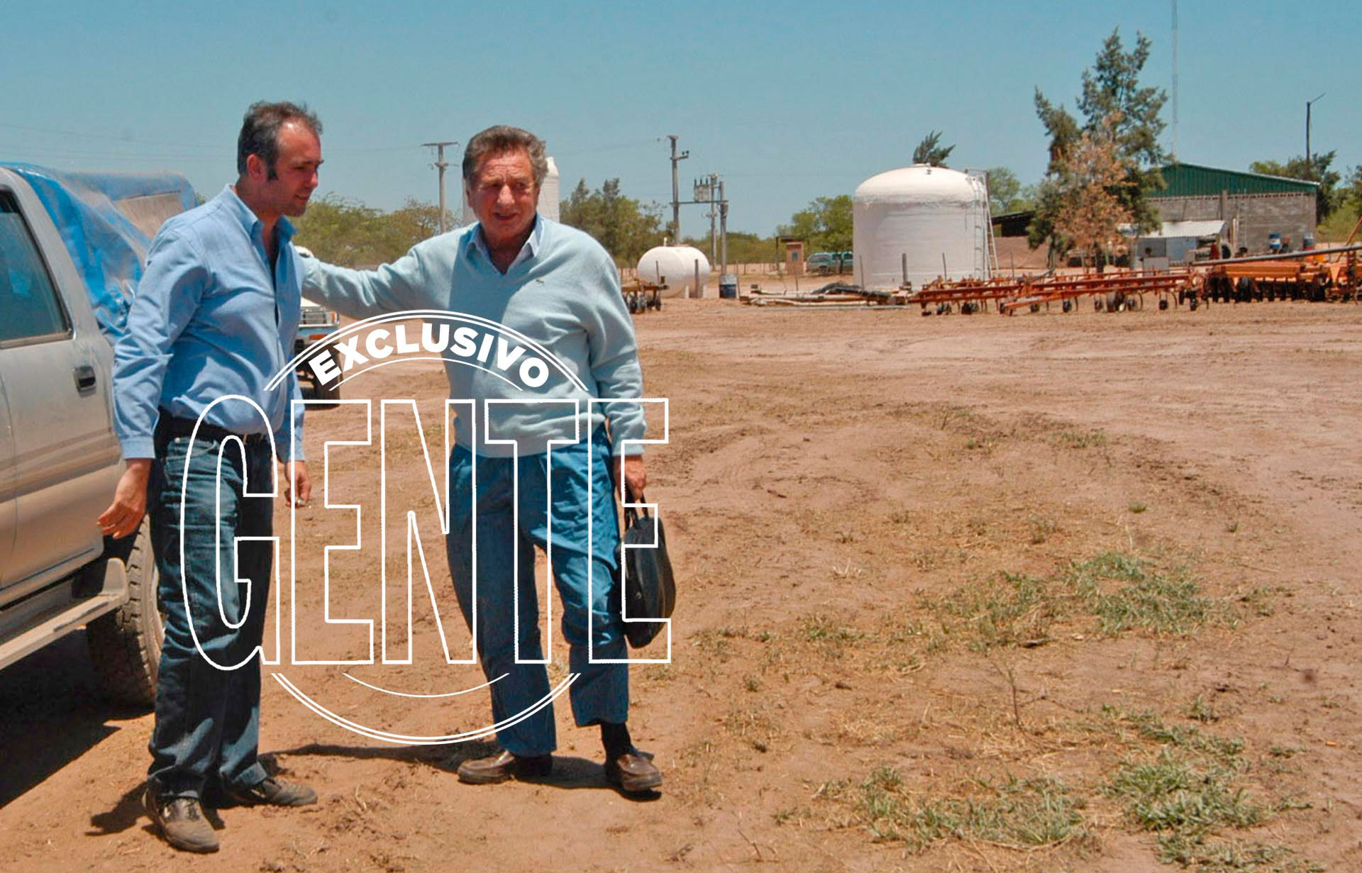 Franco Macri y un colaborador en su campo en Salta. Foto: Enrique García Medina/GENTE