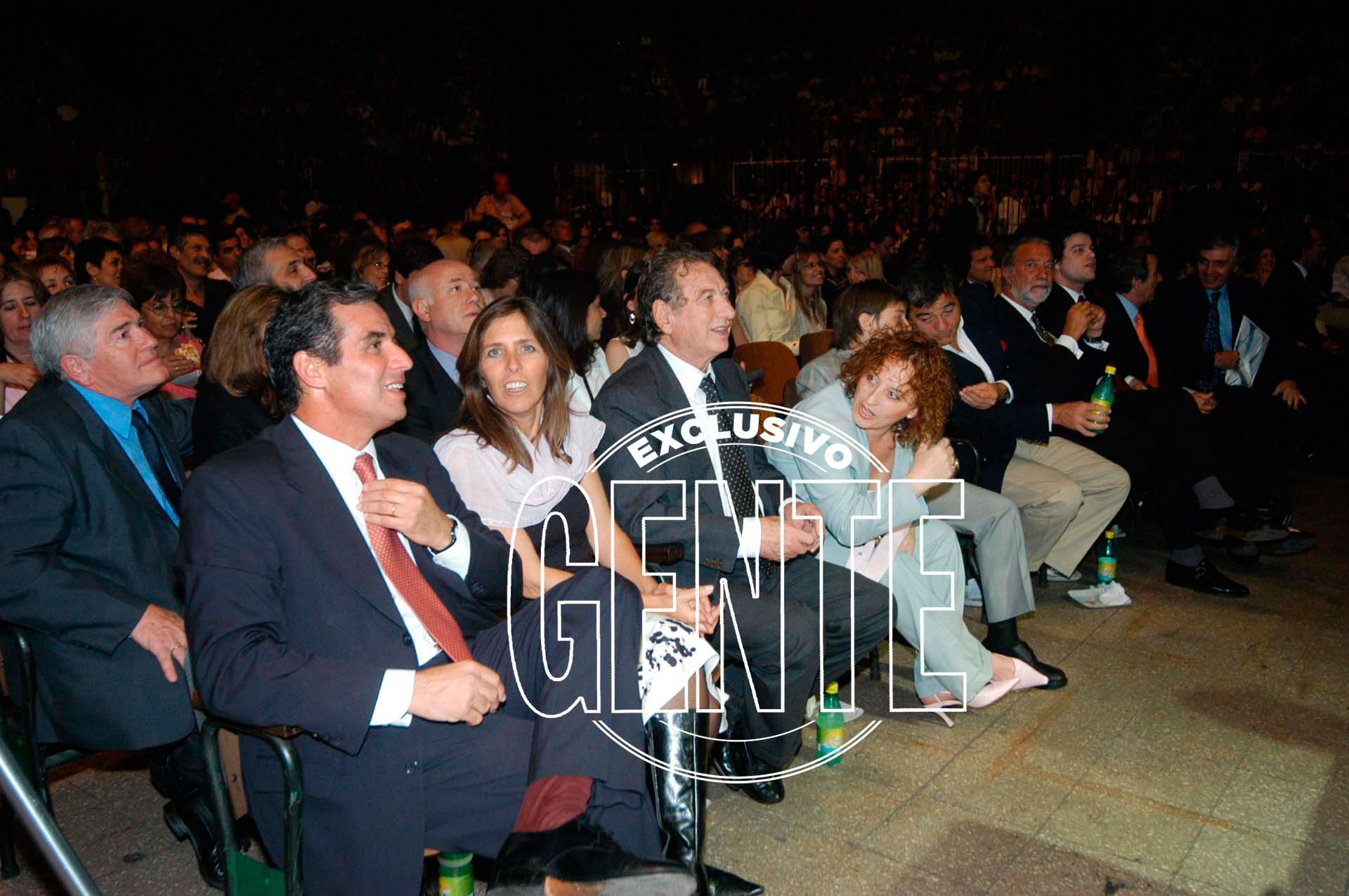 Franco Macri en la celebración de su firma Pago Fácil en el Luna Park. A su lado, su hija Sandra, ya fallecida.Foto: Enrique García Medina/Revista GENTE