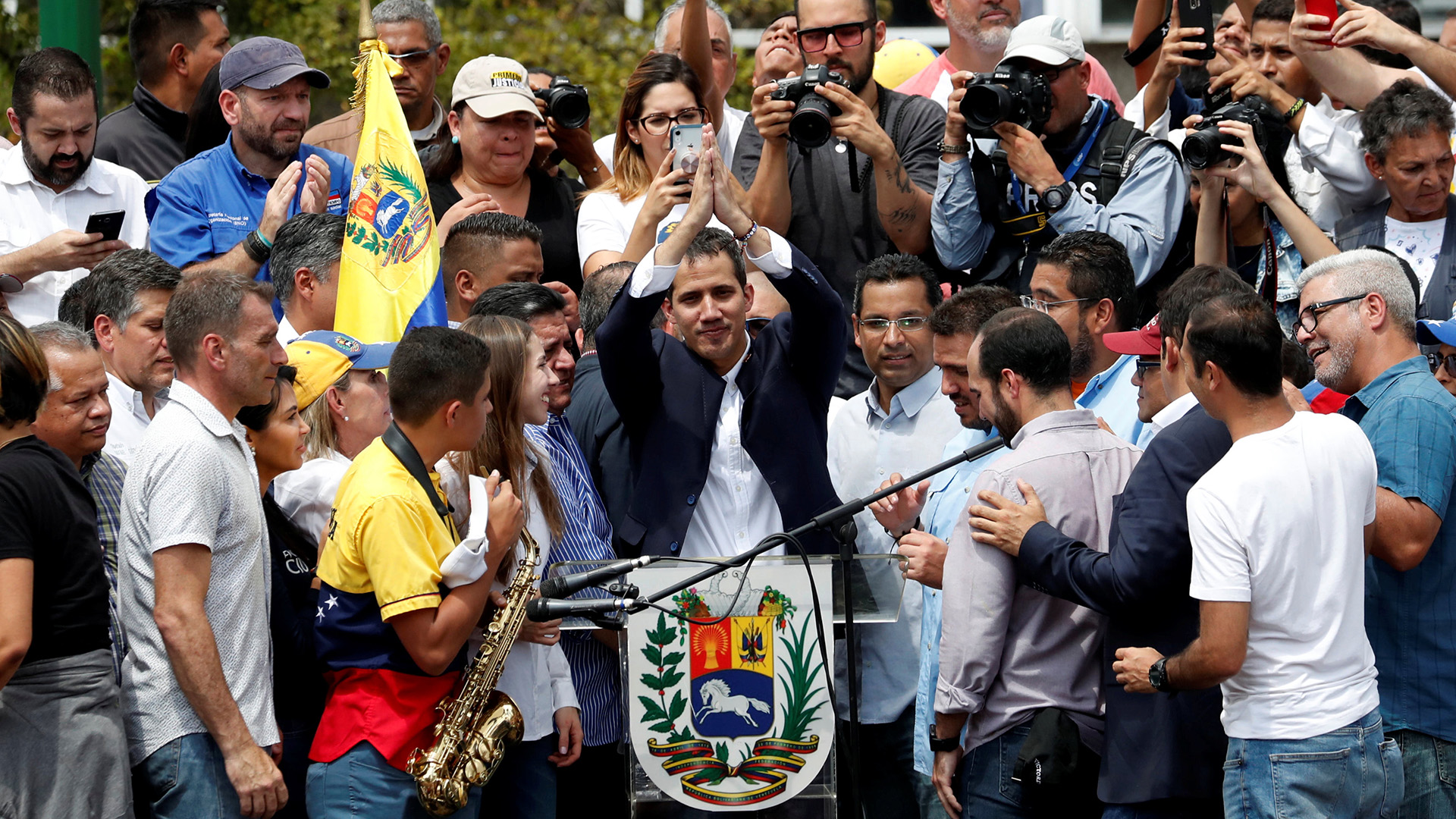 Juan Guaidó desnudó la debilidad que enfrenta por estas horas la dictadura de Nicolás Maduro y generó un temblor en los regimientos (Reuters)