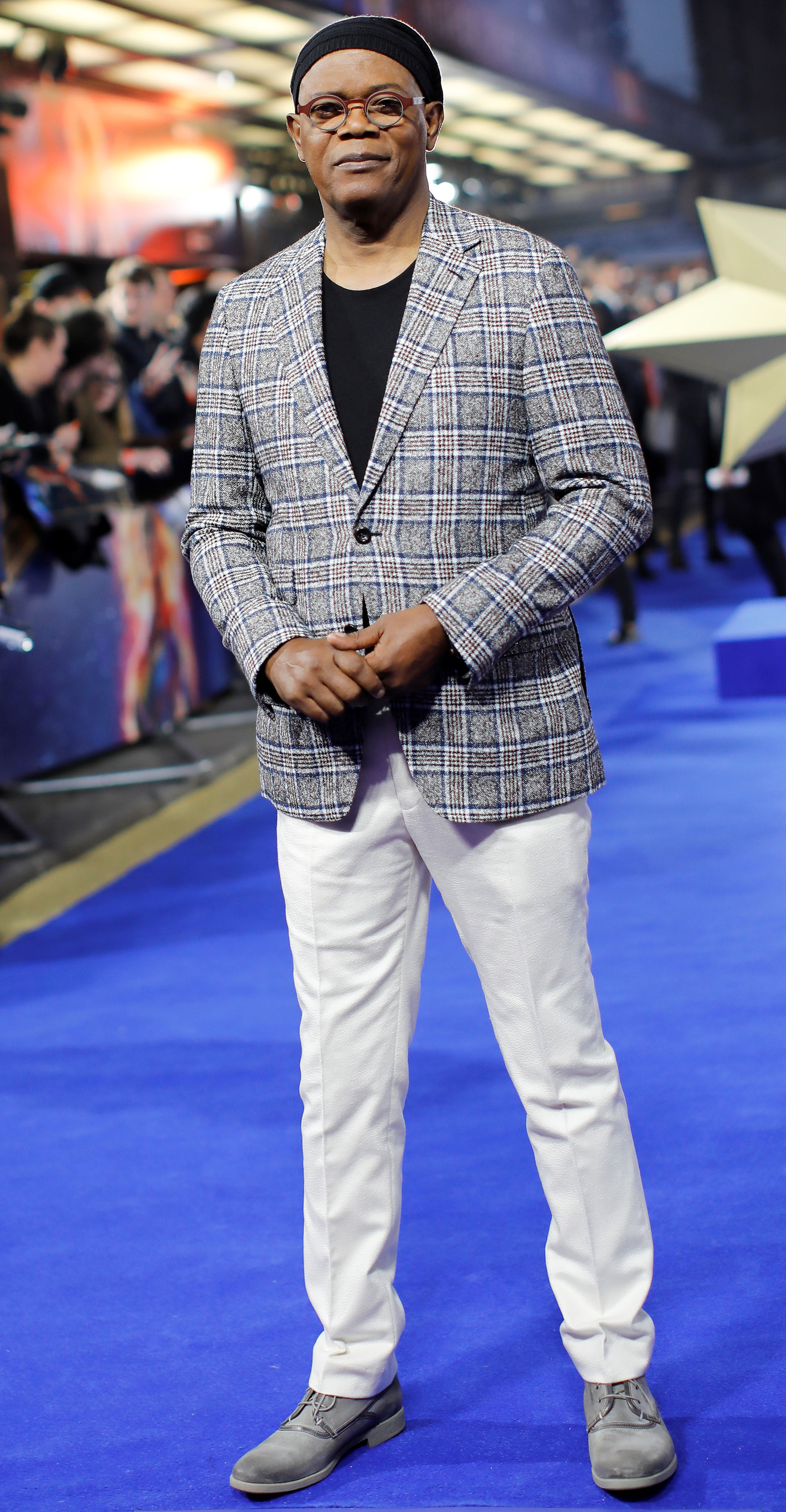 Samuel L. Jackson, también lució pantalones blancos y lo completó con un clásico saco de tartán