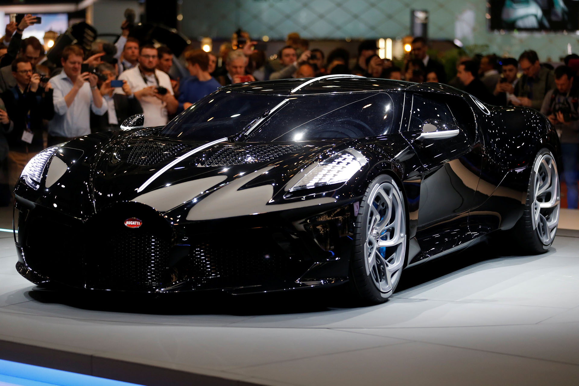 La Bugatti La Voiture Noire promete ser el automóvil más caro en ser comercializado: unos 11 millones de euros a los que deben sumarse impuestos