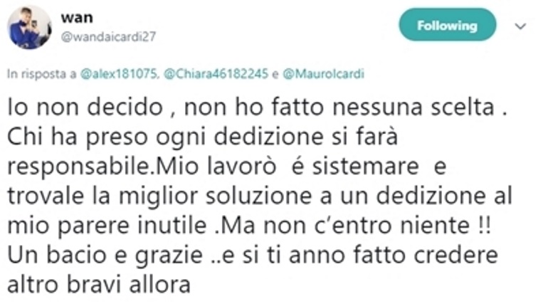La respuesta de Wanda Nara a uno de sus seguidores. Minutos más tarde decidió borrar su Tuit.