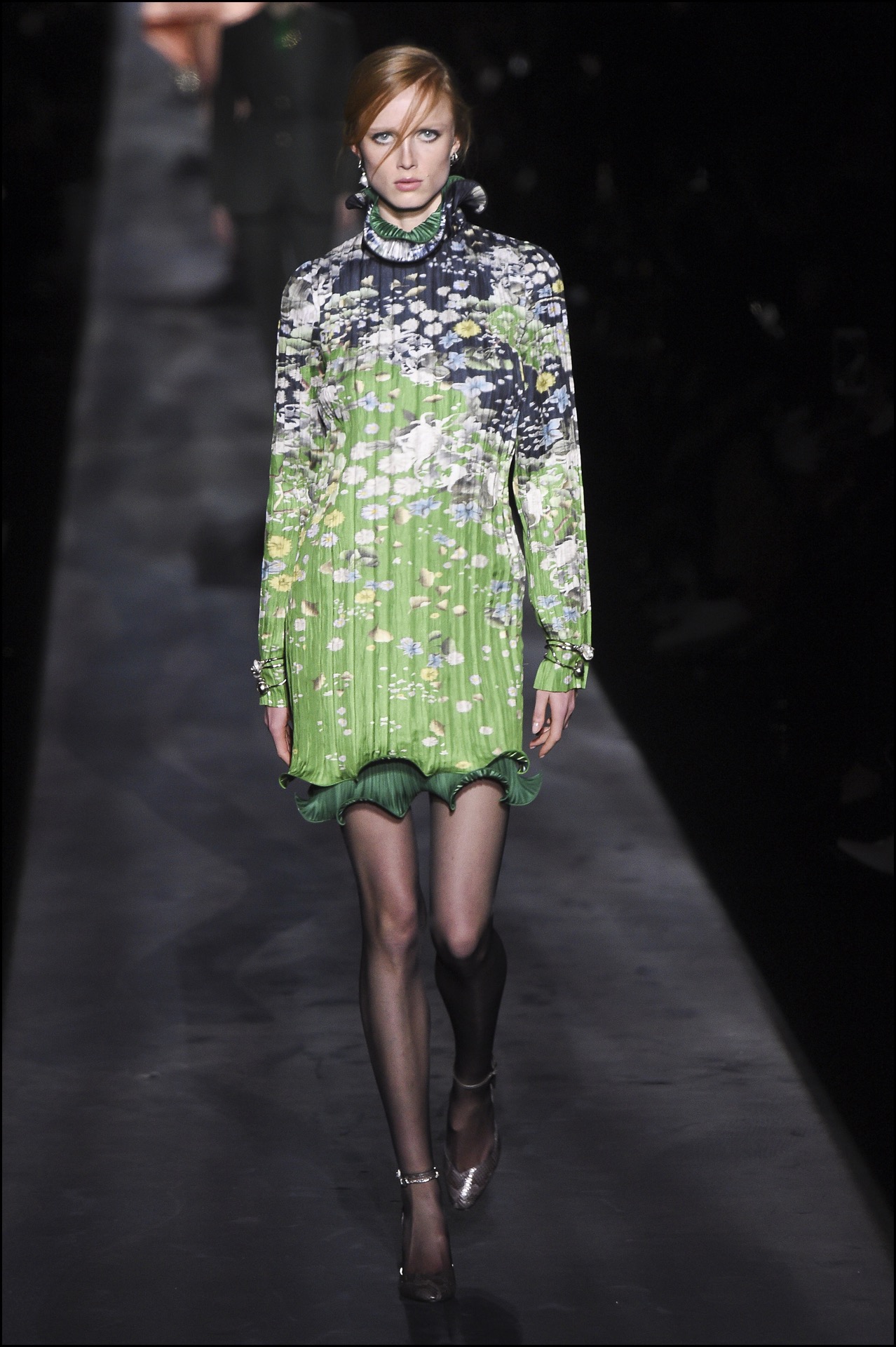 Vestidos cortos con estampas florales, una de las propuestas de Givenchy .