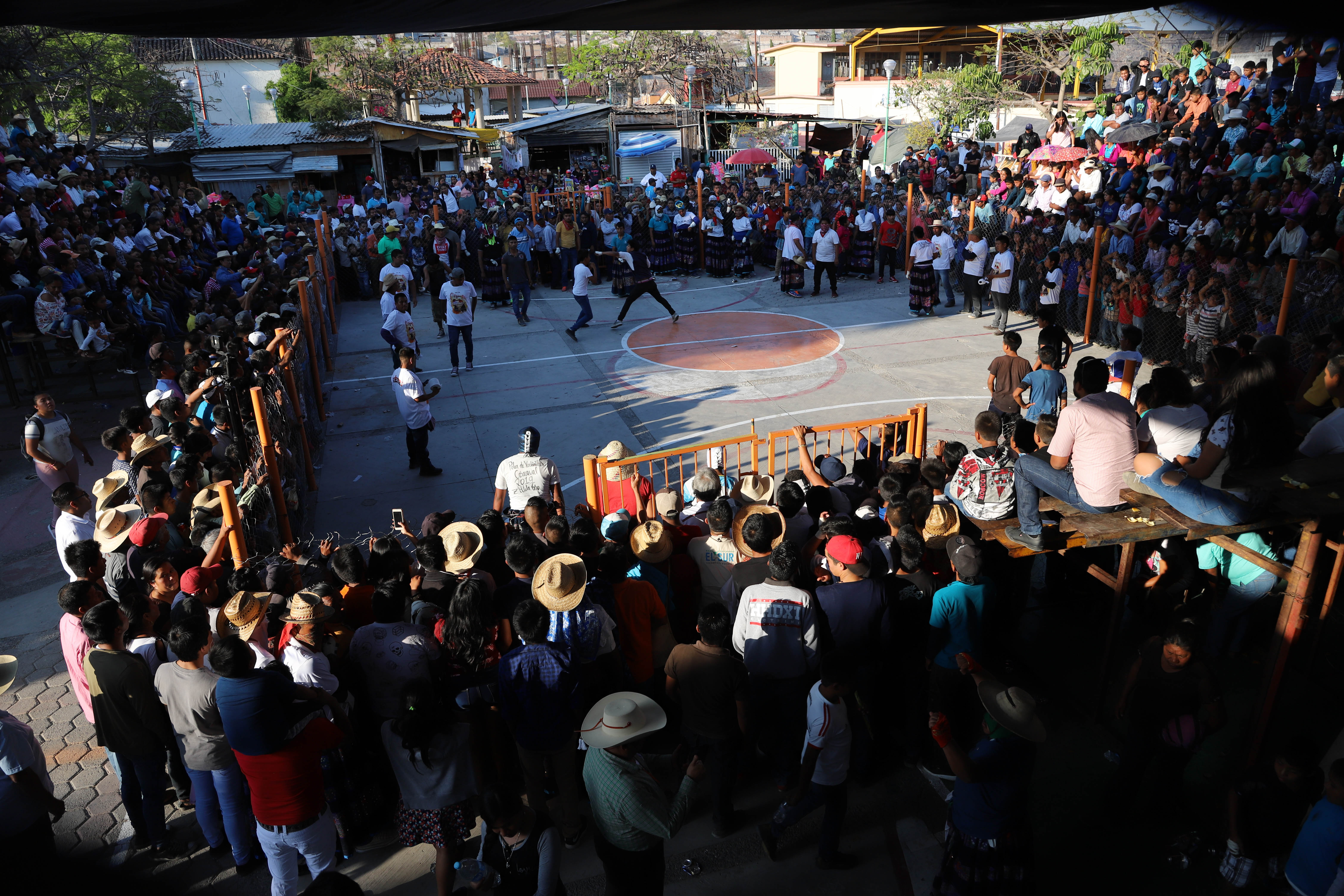 Algunas veces los luchadores puede terminar con heridas significativas. Pómulos hinchados, bocas y narices rotas