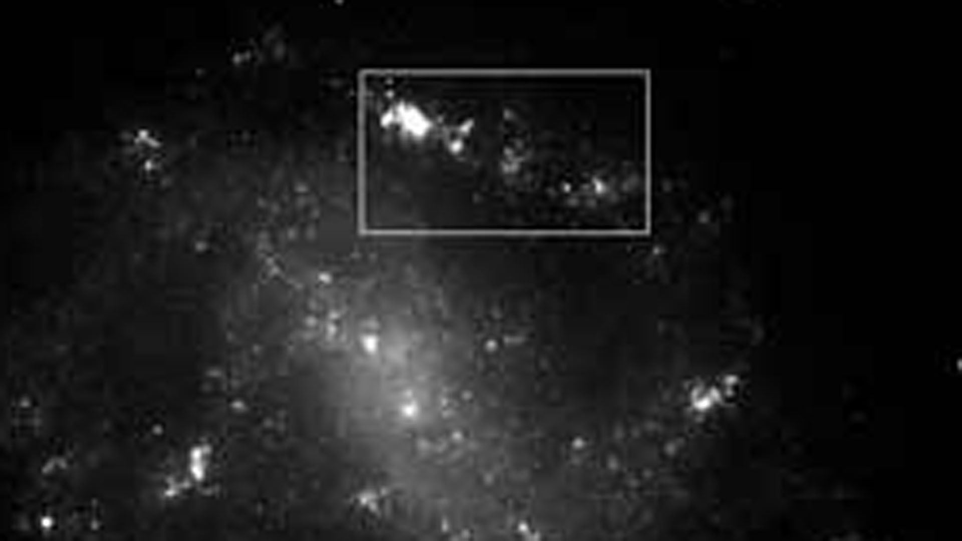 El Hubble ayudó a descubrir que estos estallidos ocurren en galaxias que formaban estrellas de forma activa