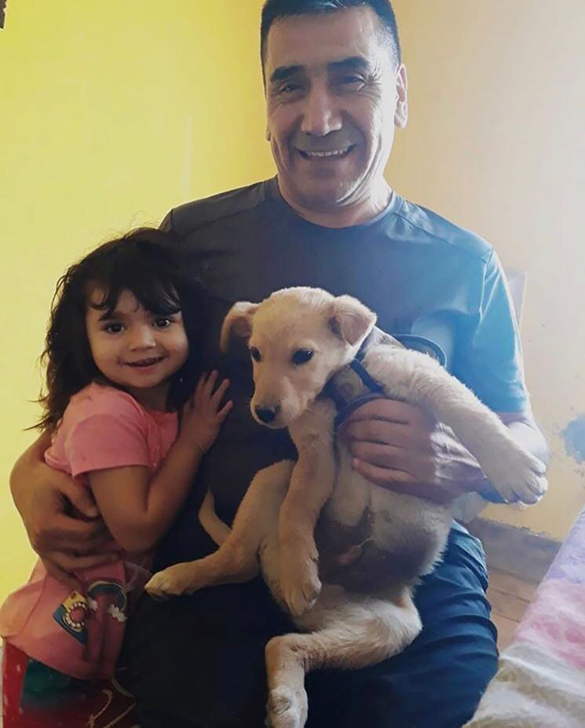 El candidato del kirchnerismo junto a su nieta Máxima