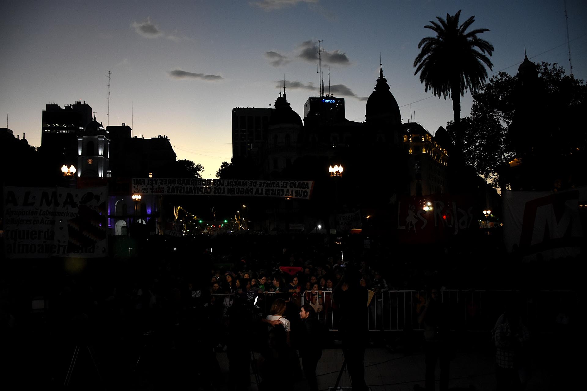 La concentración en Plaza de Mayo terminó con la lectura de un documento