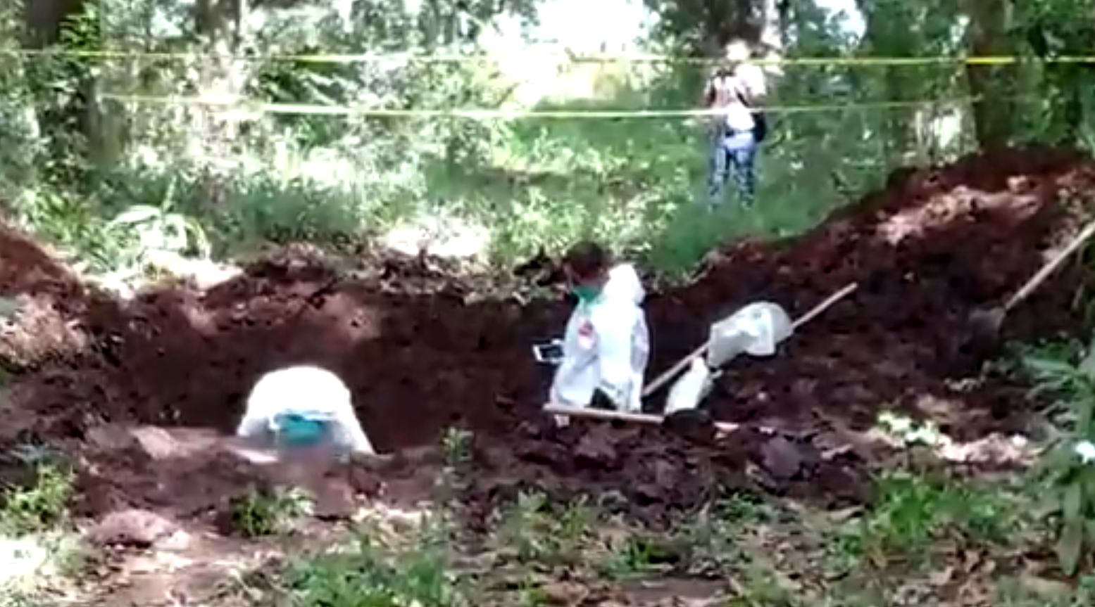 Según fuentes oficiales, hay 26,000 cuerpos sin identificar en los servicios forenses del país(Foto: Captura de pantalla/ Facebook)