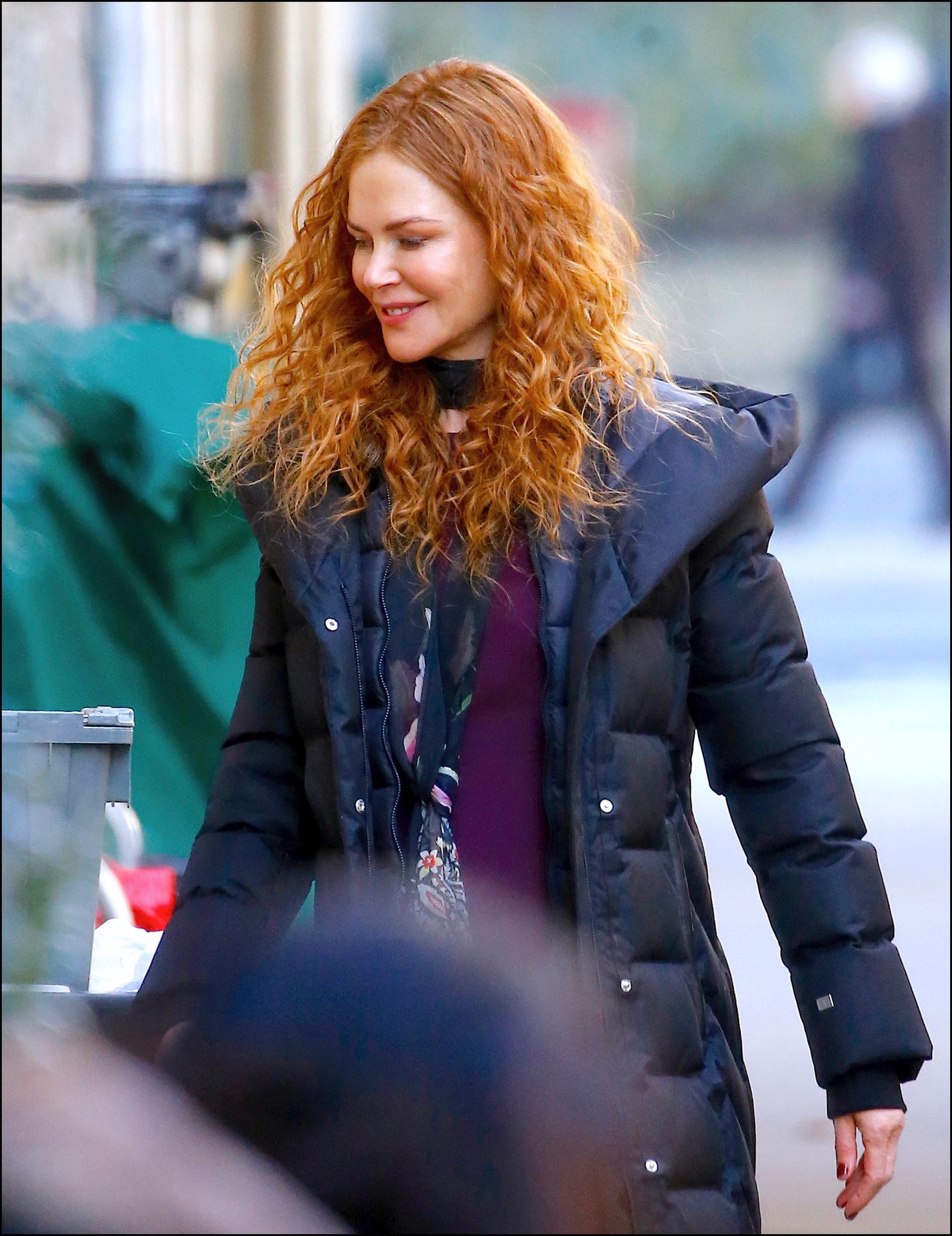 Treinta años después, Nicole Kidman vuelve a su mítico look de rizos colorados.