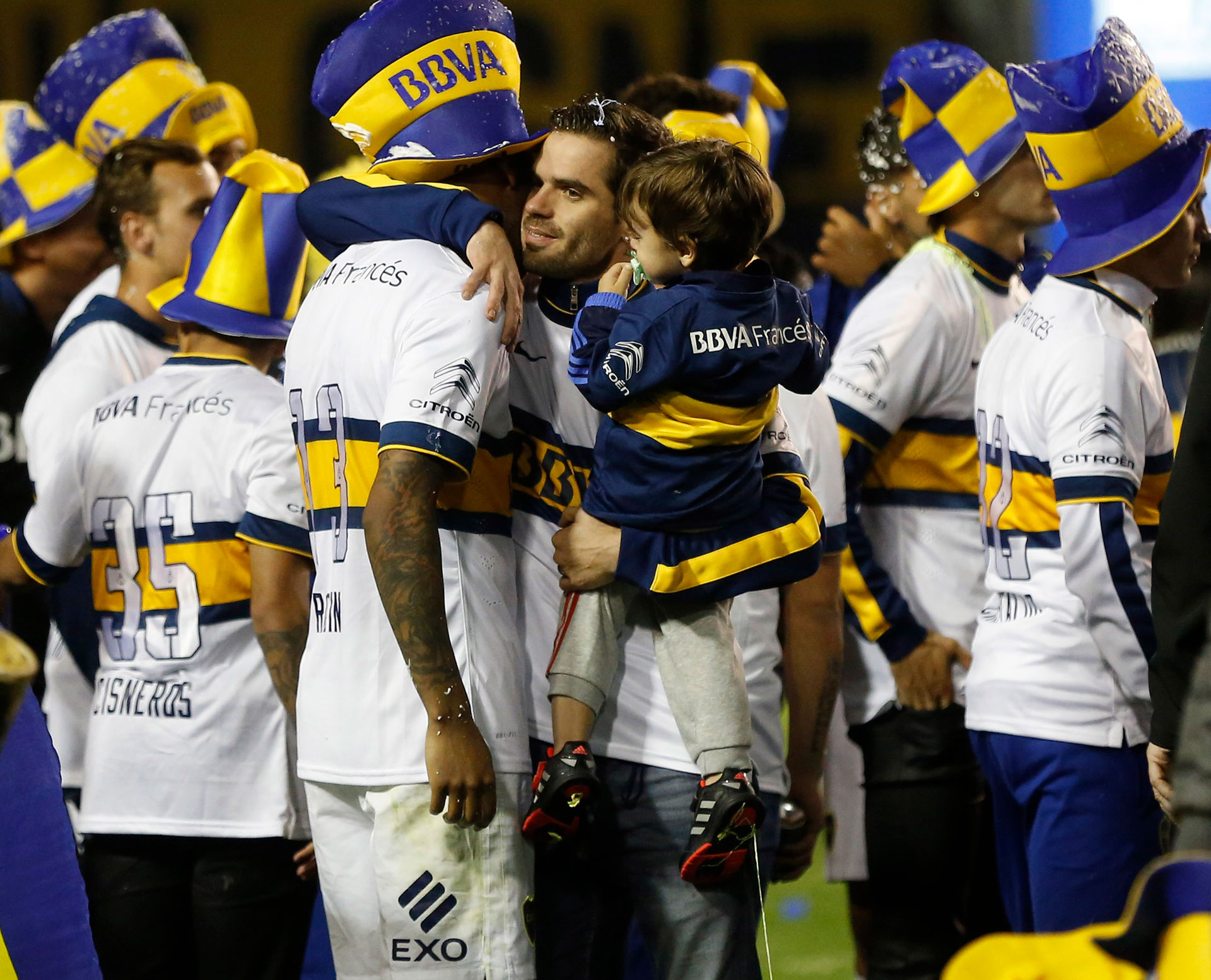 Campeonato 2015: recuperándose de una lesión, festejó junto a sus compañeros el título nacional a los pocos días de levantar la Copa Argentina (Foto Baires)