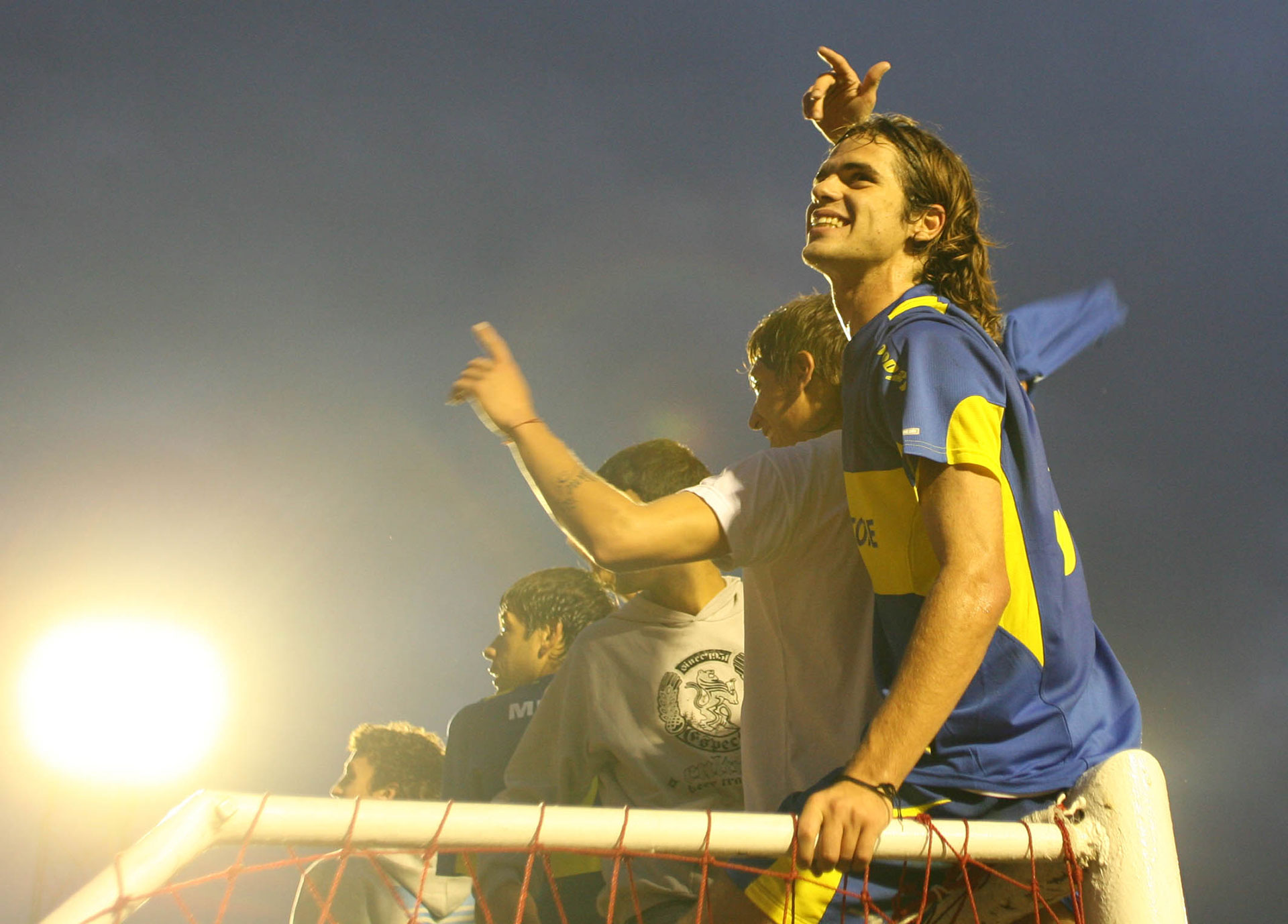 Clausura 2006: llegó el bicampeonato en cancha de Independiente y el cuarto en la vitrina personal de “Pintita” (Foto Baires)