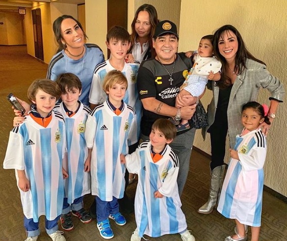 La fotografía del encuentro entre el futbolista y la conductora (Foto: Instagram)