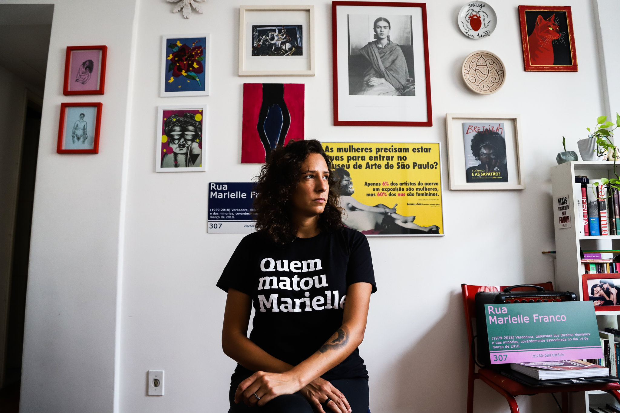 “Durante años vendimos una imagen de postal del paraíso, el país del carnaval, de personas felices y cordiales”, afirmó Mônica Benício, pareja de Franco. “La ejecución de Marielle y la elección del presidente actual le descubrieron al planeta que somos racistas, que somos sexistas, misóginos y que le tenemos fobia a la comunidad LGTBI”. (Credit María Magdalena Arrellaga para The New York Times)