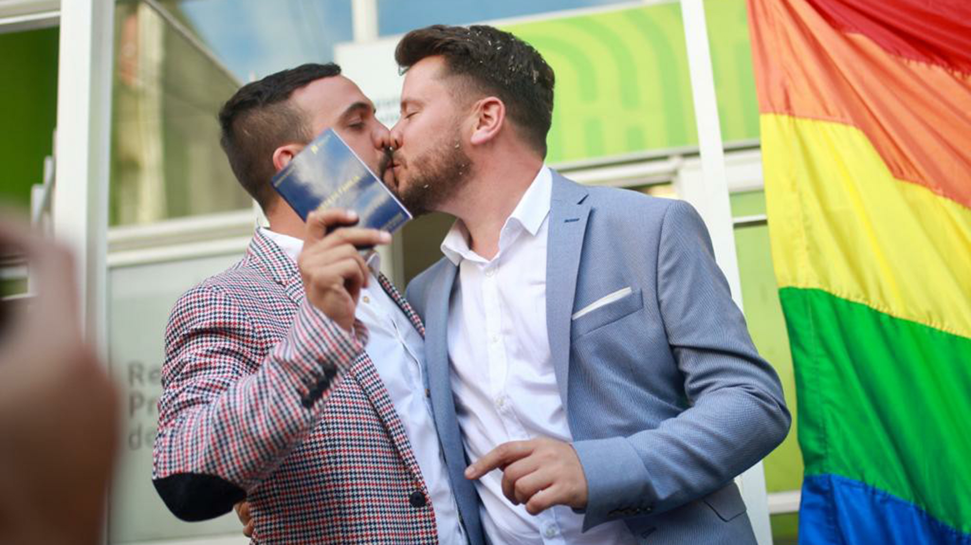 El diputado y su esposo