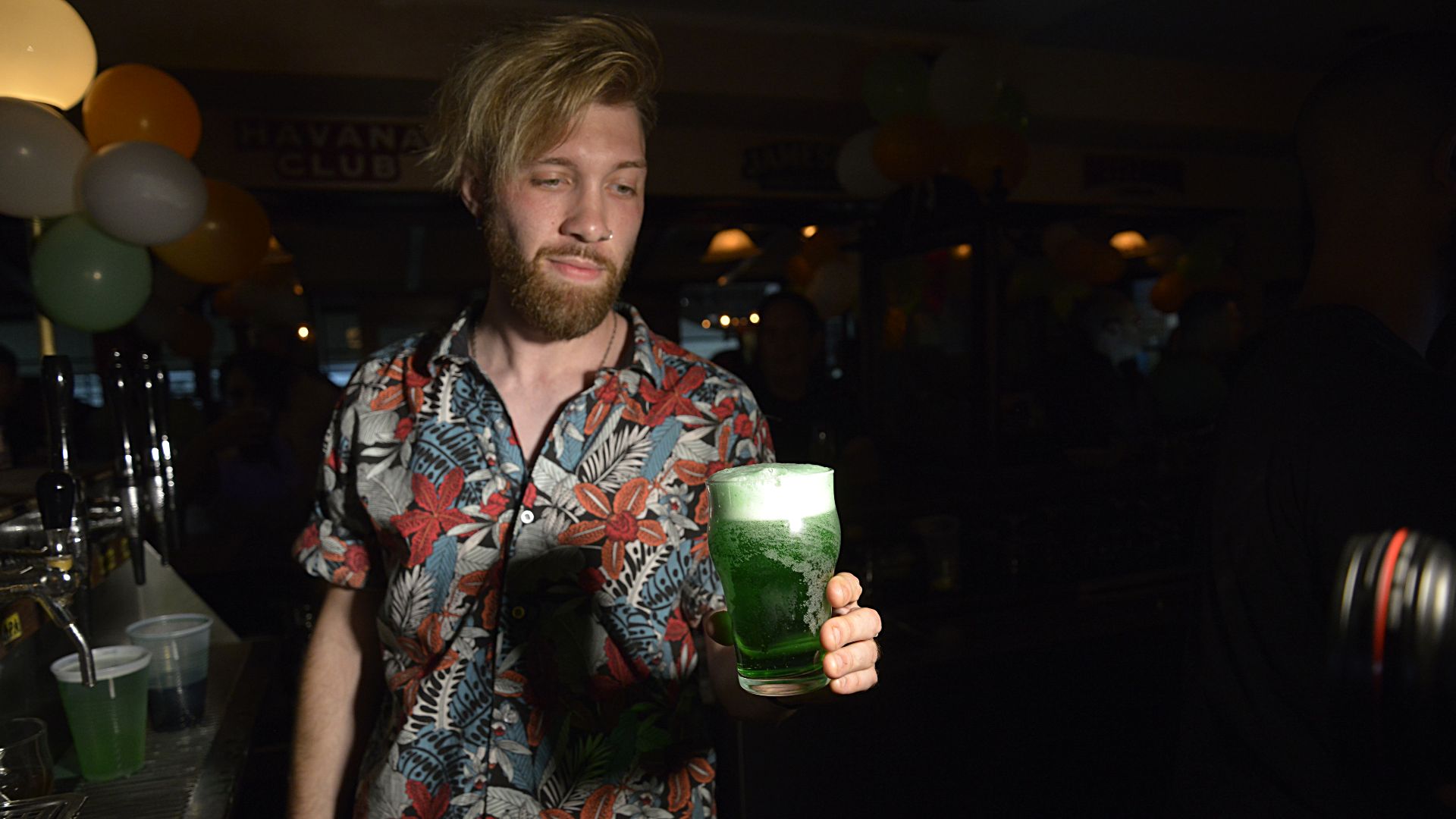La cerveza verde, uno de los condimentos esenciales de esta celebración