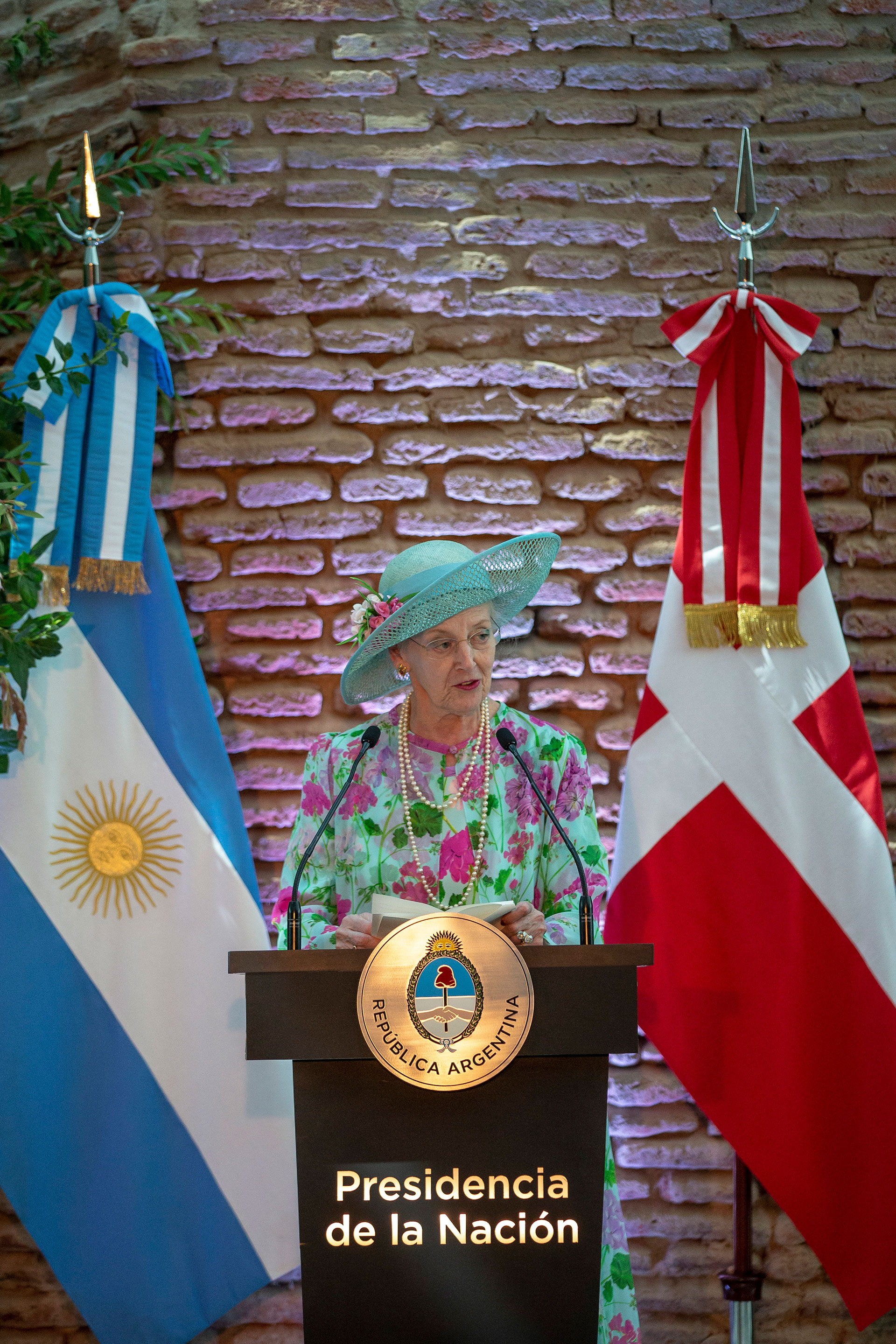 Margarita II de Dinamarca ratificó la decisión trabajar para reforzar y ampliar los vínculos de cooperación, intercambio y amistad entre Argentina y su país