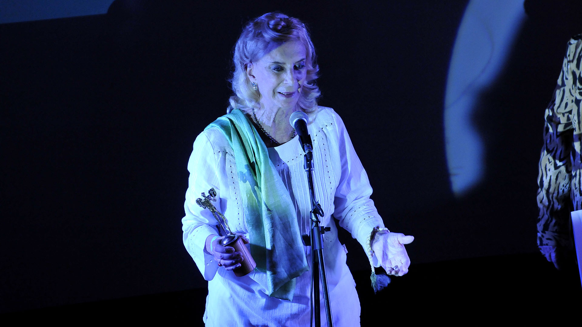 A Graciela Dufau le entregaron su galardón