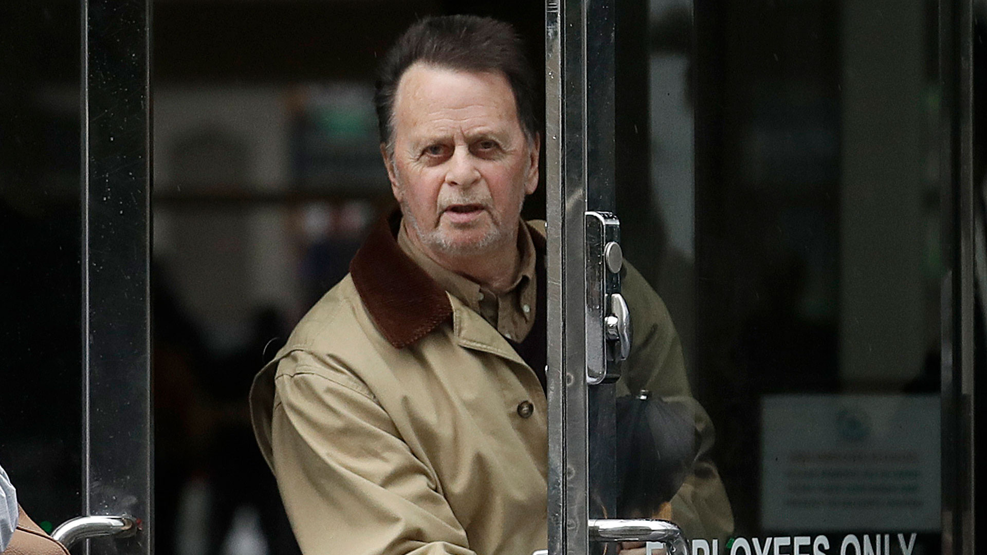 Edwin Hardeman saliendo de la corte federal en una audiencia en febrero pasado (Foto: AP)