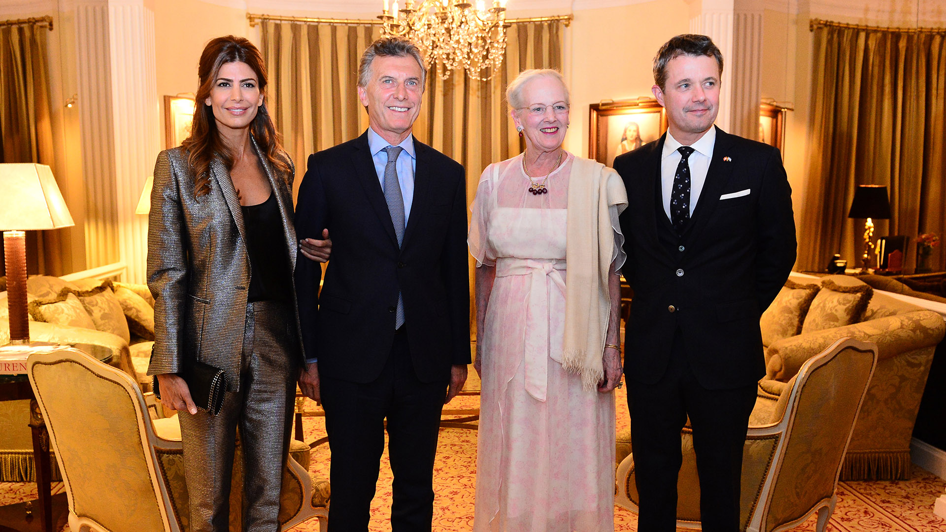 Junto al presidente Mauricio Macri y la primera dama Juliana Awada (Presidencia)