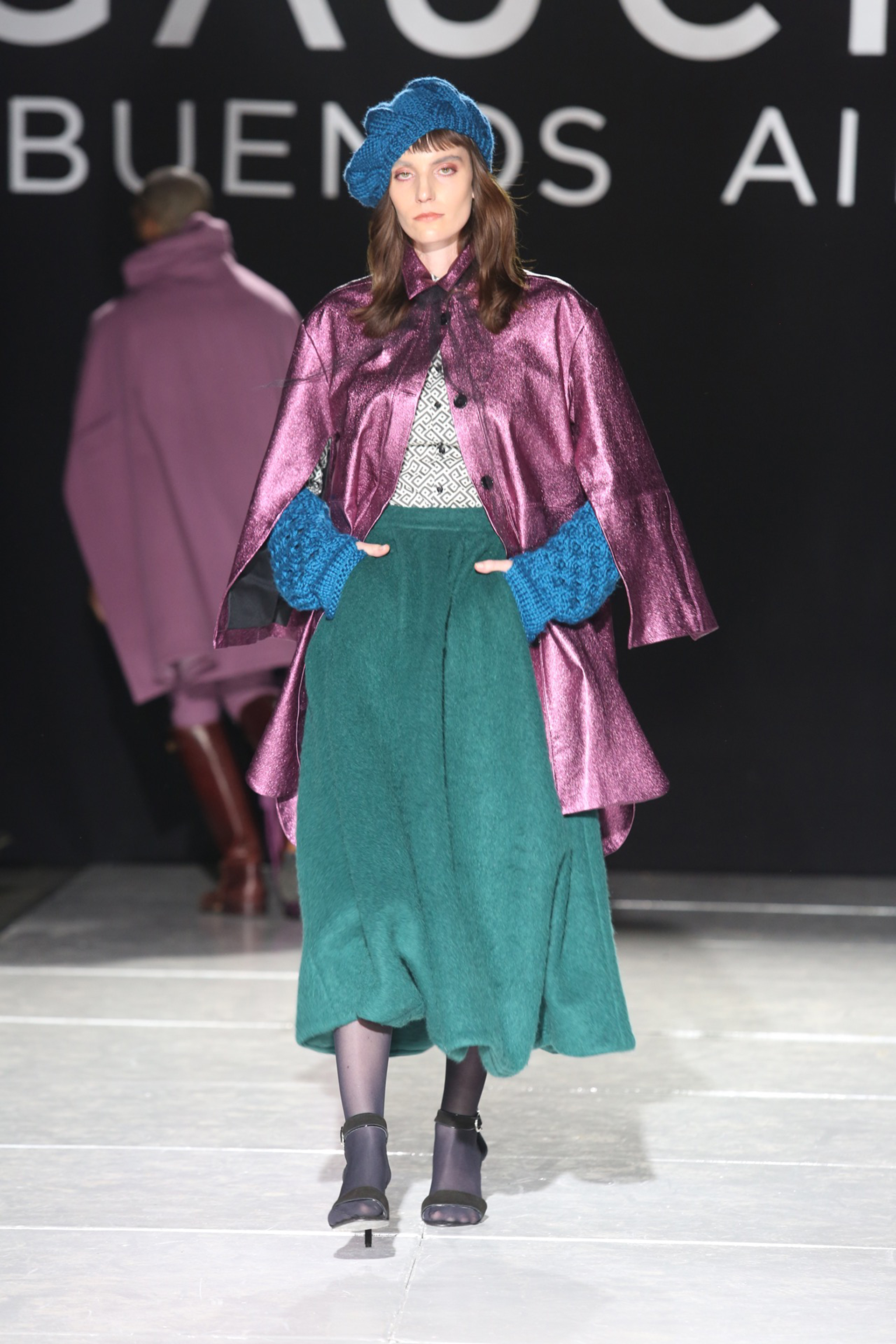 Violeta y verde, la paleta de colores que eligió la marca para esta temporada.