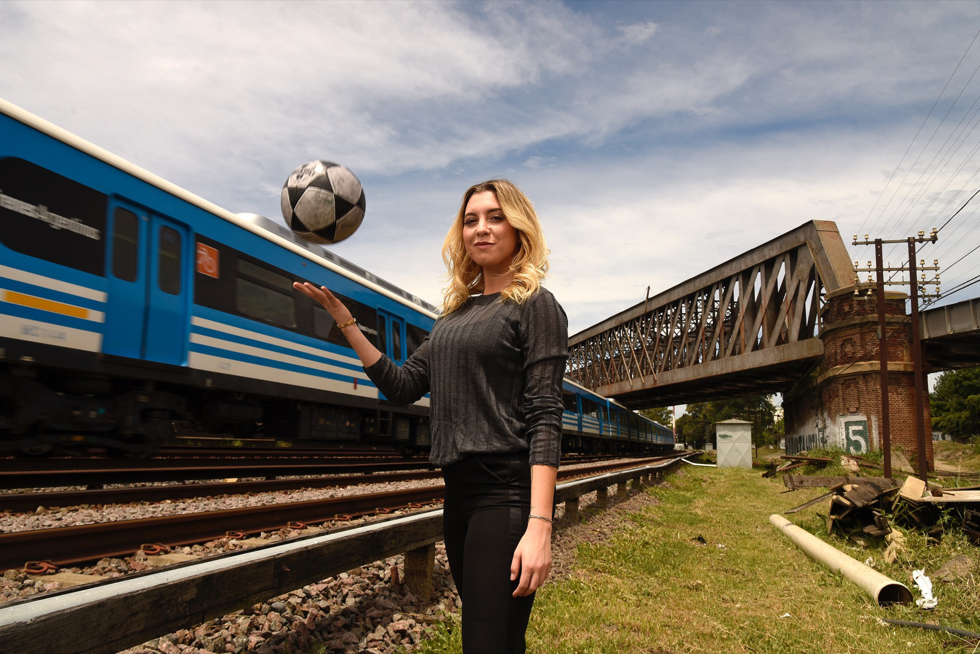 Victoire Cogevina, la creadora de la app Gloria, que lo cambia todo en el fútbol.