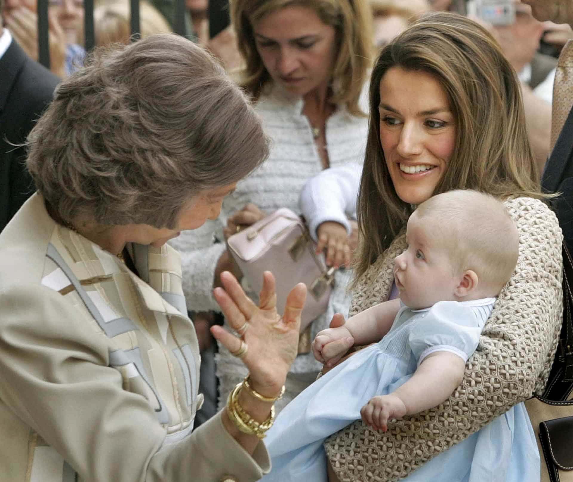 Un año y medio más tarde, nació la infanta Sofía, la segunda hija del matrimonio.