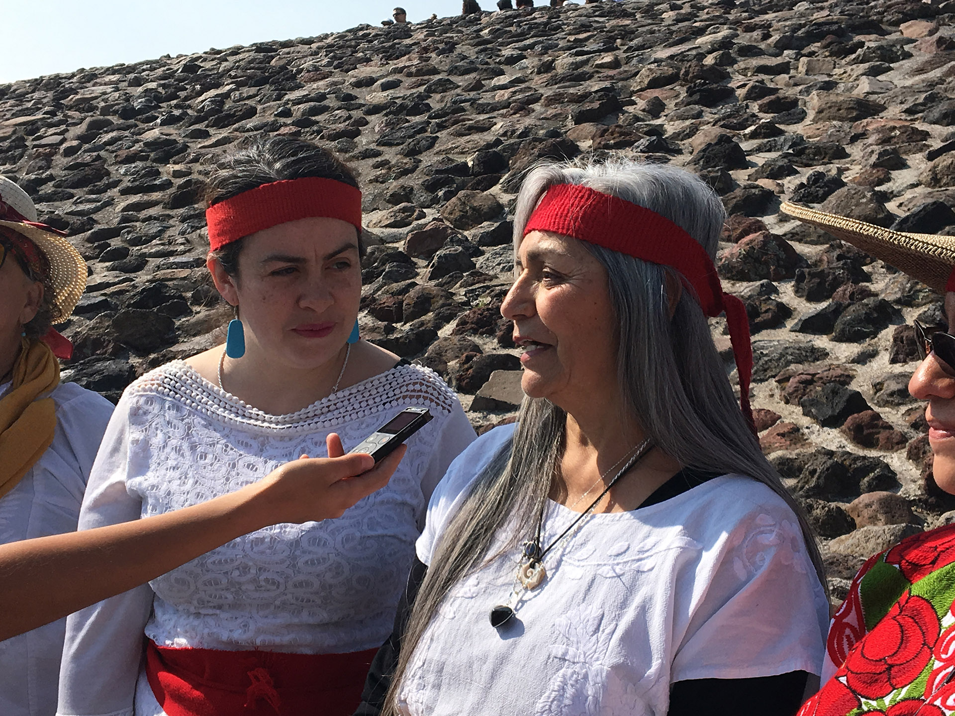 Visitantes consideran que en este lugar pueden entrar en contacto con sus raíces (Foto: Infobae)