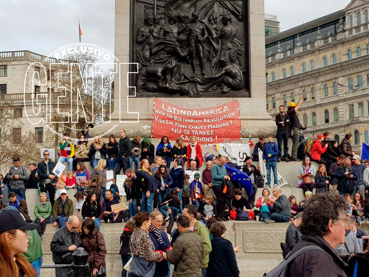 Un millón de personas marchó en Londres contra el Brexit. Aquí, un cartel que hizo mención a la situación en Venezuela. Foto: Revista GENTE
