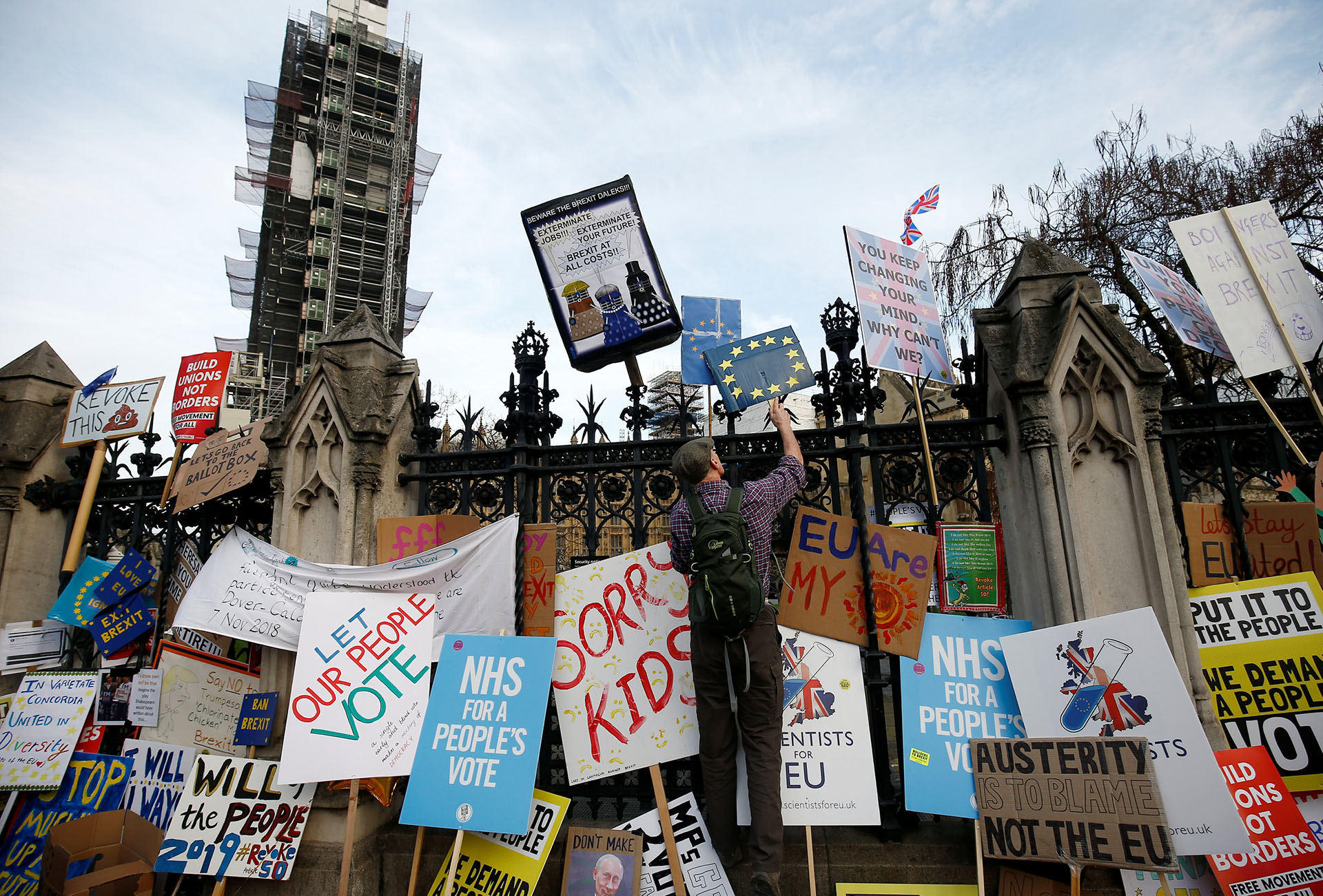 REUTERS/Henry Nicholls