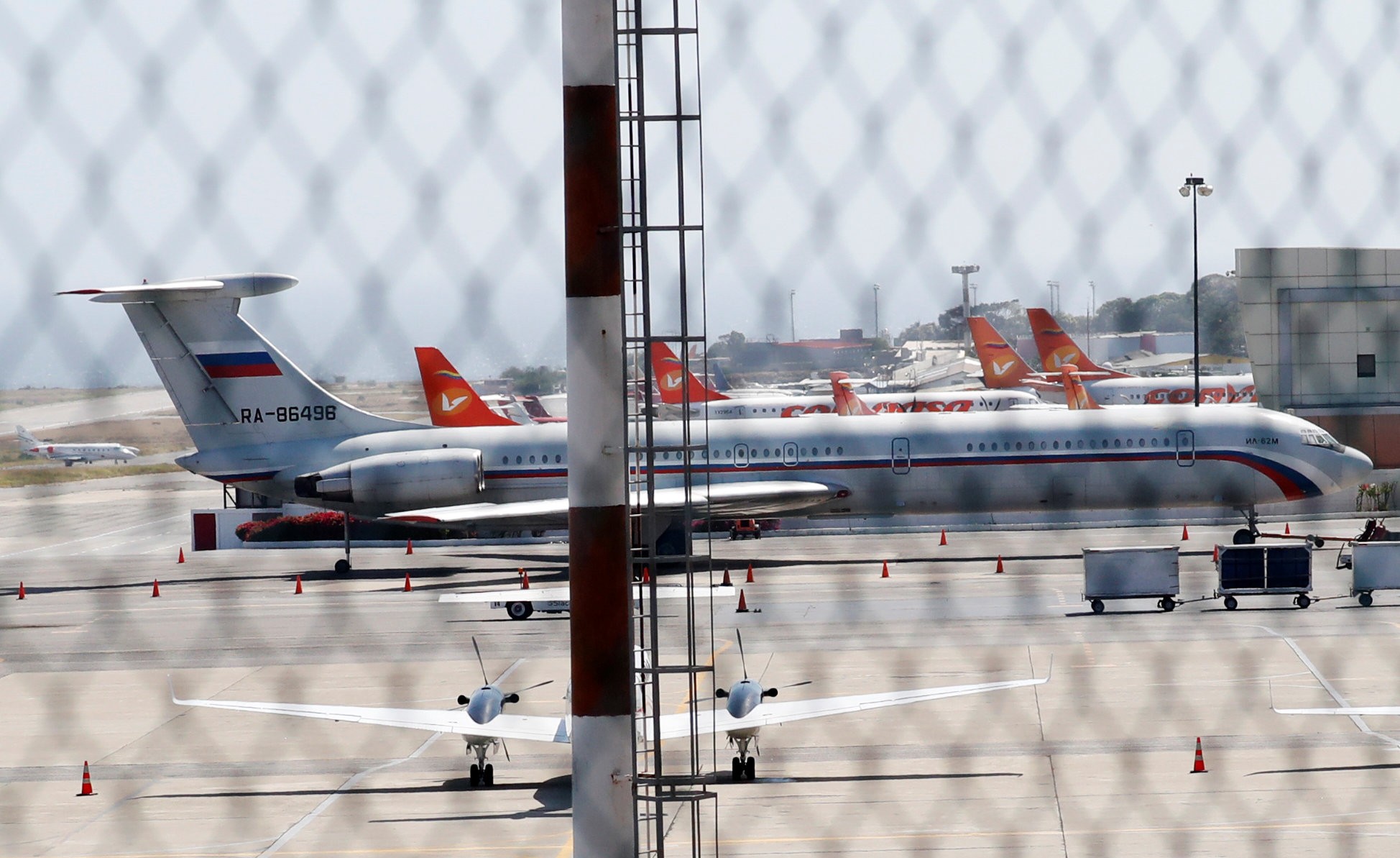 Uno de los dos aviones con bandera rusa que llegaron el sábado a Venezuela (Reuters/ Carlos Jasso)