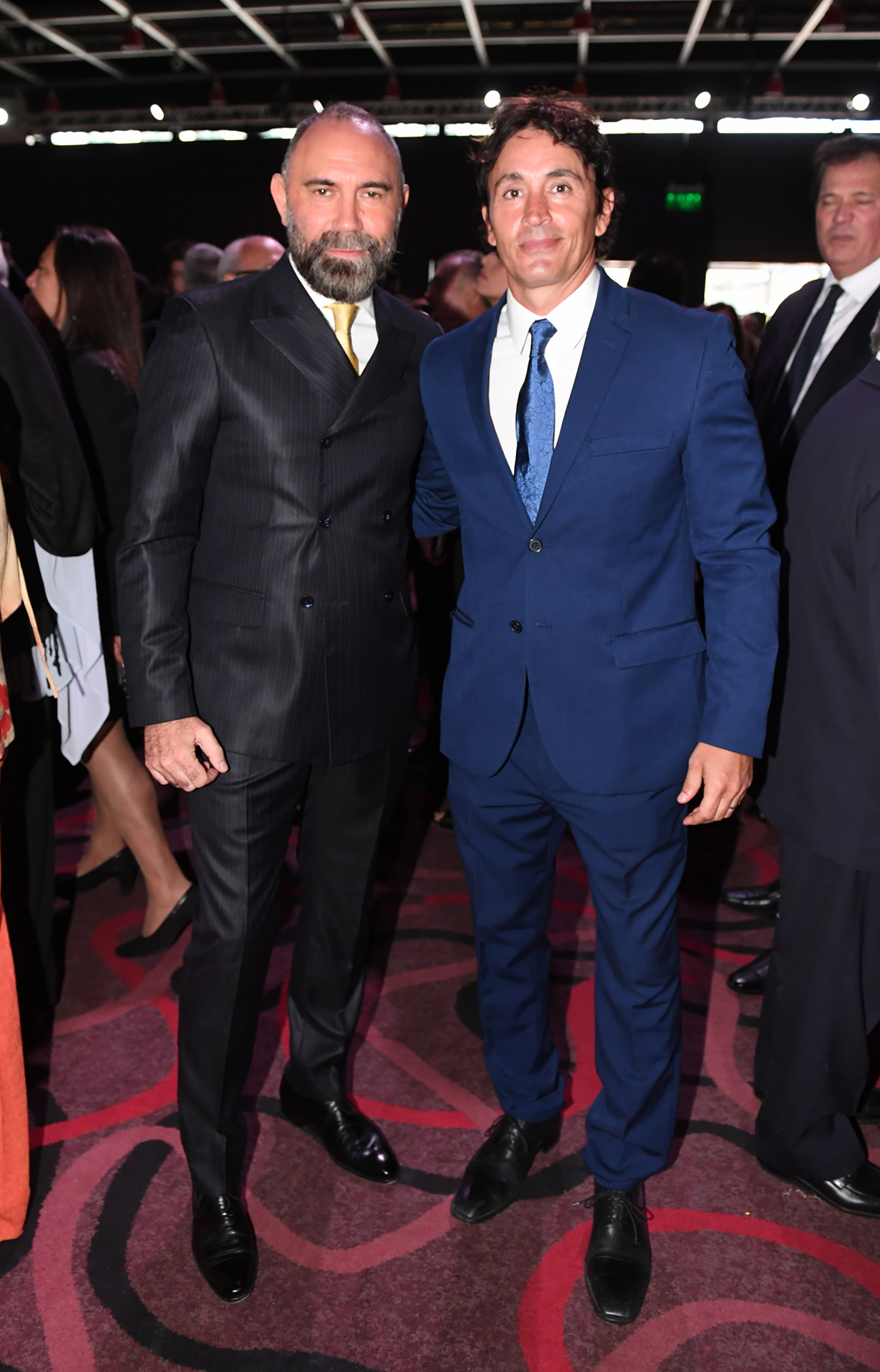 El diseñador argentino Gabriel Lage junto al actor Sebastián Estevanez
