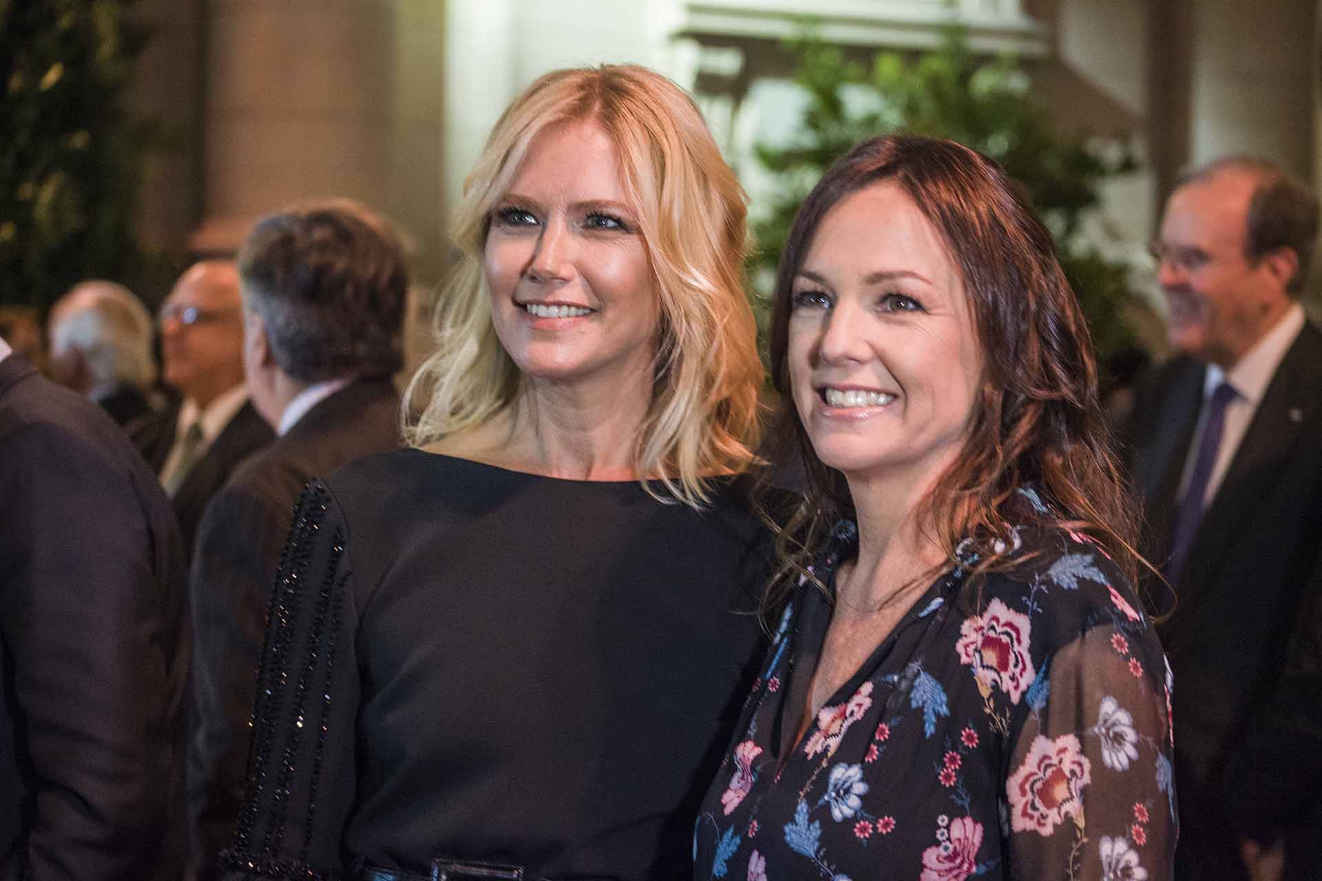 Valeria Mazza junto a Carolina Stanley, ministra de Desarrollo Social