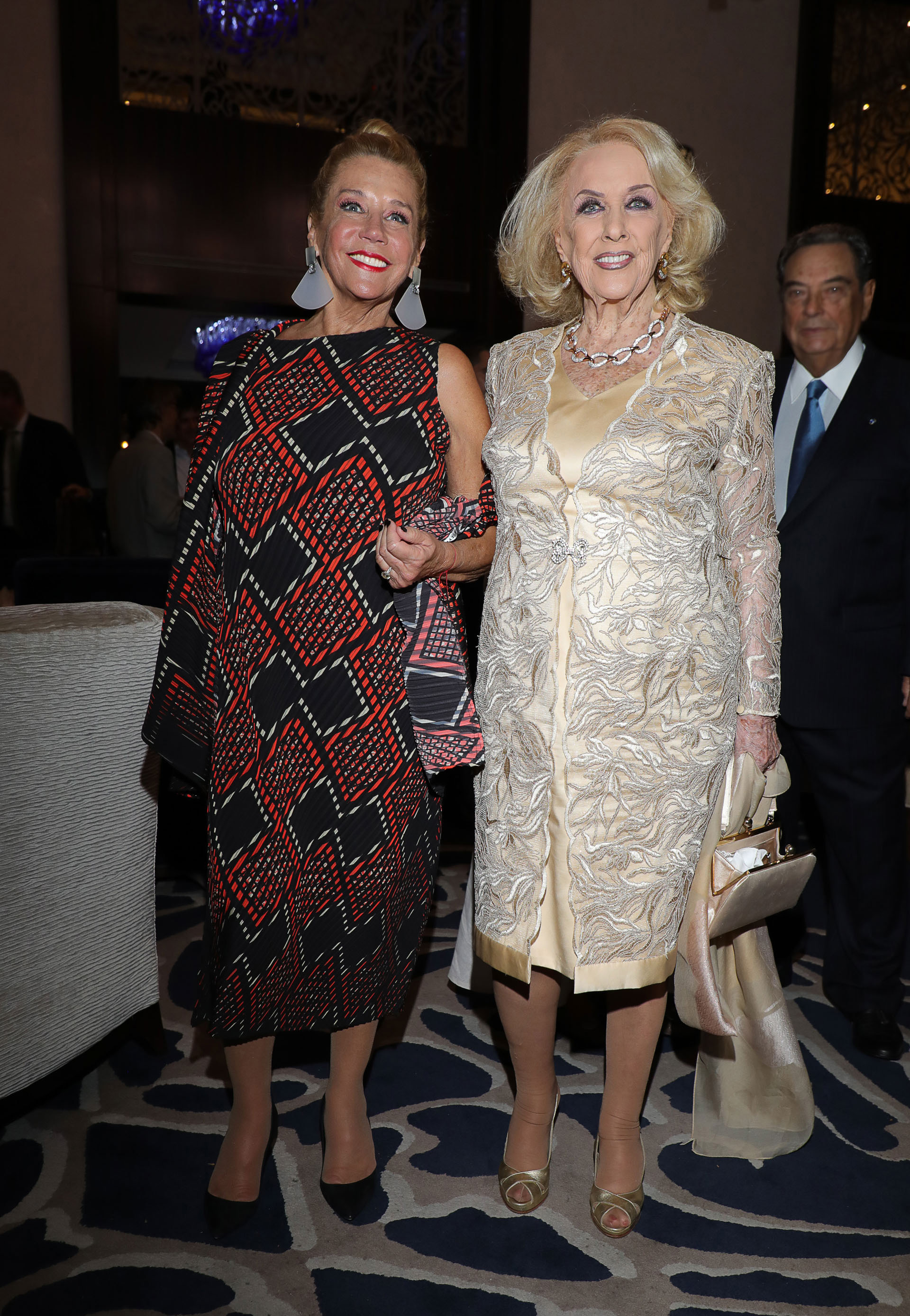 Las conductoras de televisión Marcela Tinayre y Mirtha Legrand fueron parte de la recepción